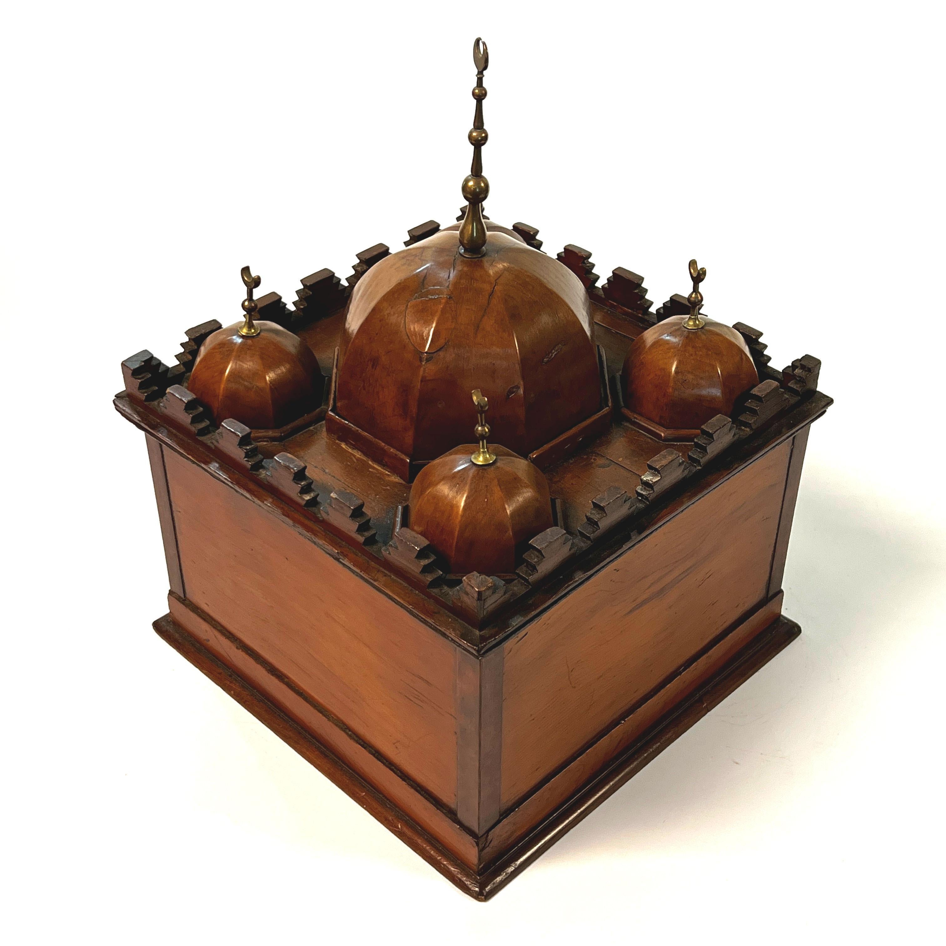 Mosque Form Cellaret Wine Box in Fruitwood and Brass In Good Condition For Sale In New York, US