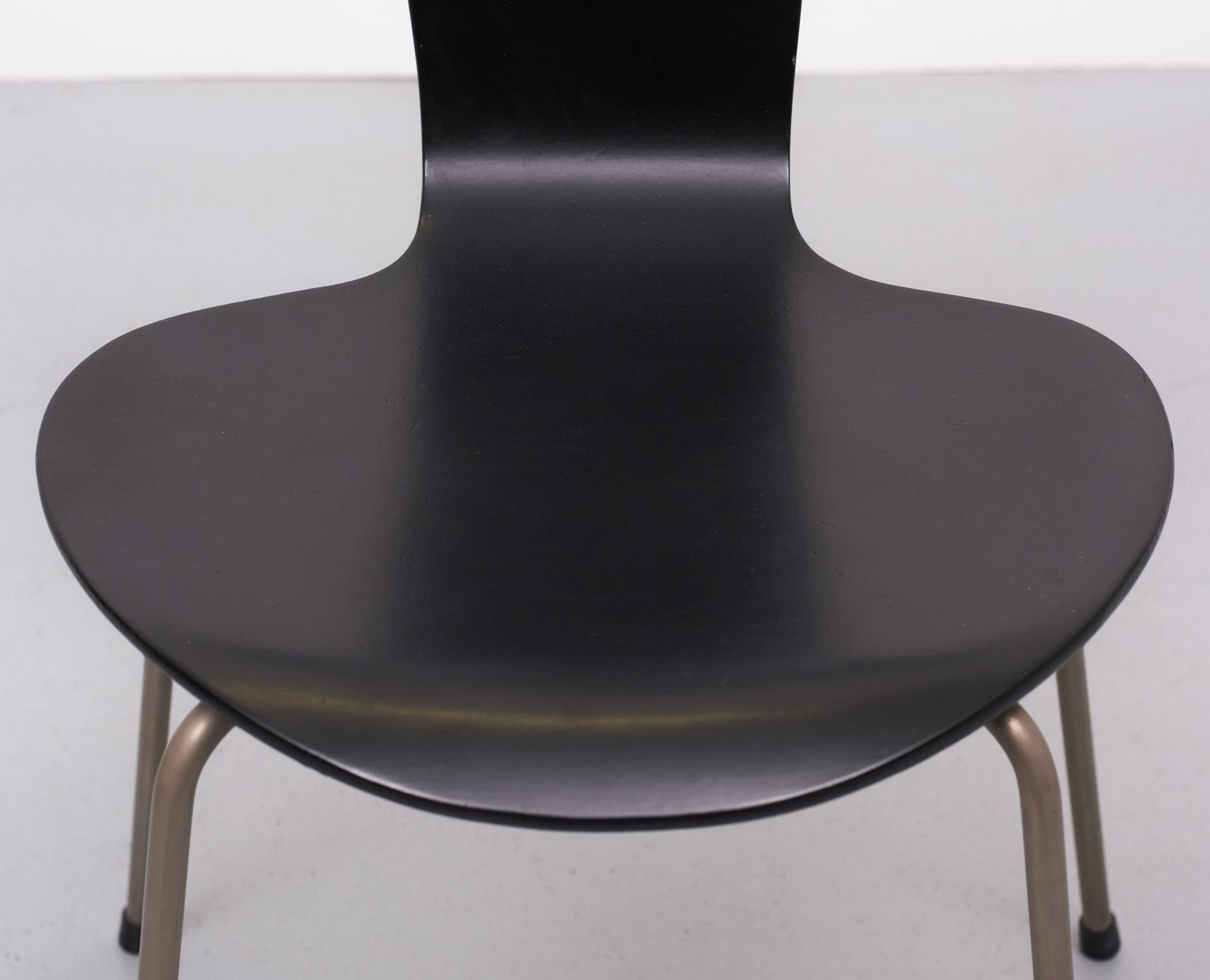 Danish Mosquito Chair 3105 by Arne Jacobsen for Fritz Hansen, 1960s For Sale