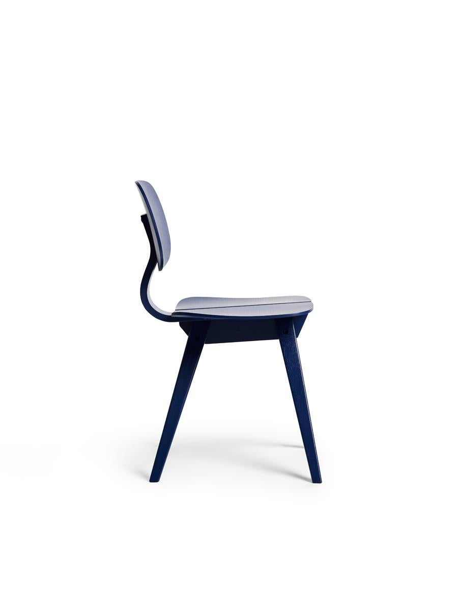 Contemporary Mosquito Dining Chair in Cobalt Blue, Wooden Frame + Plywood, Mid-Century Modern For Sale