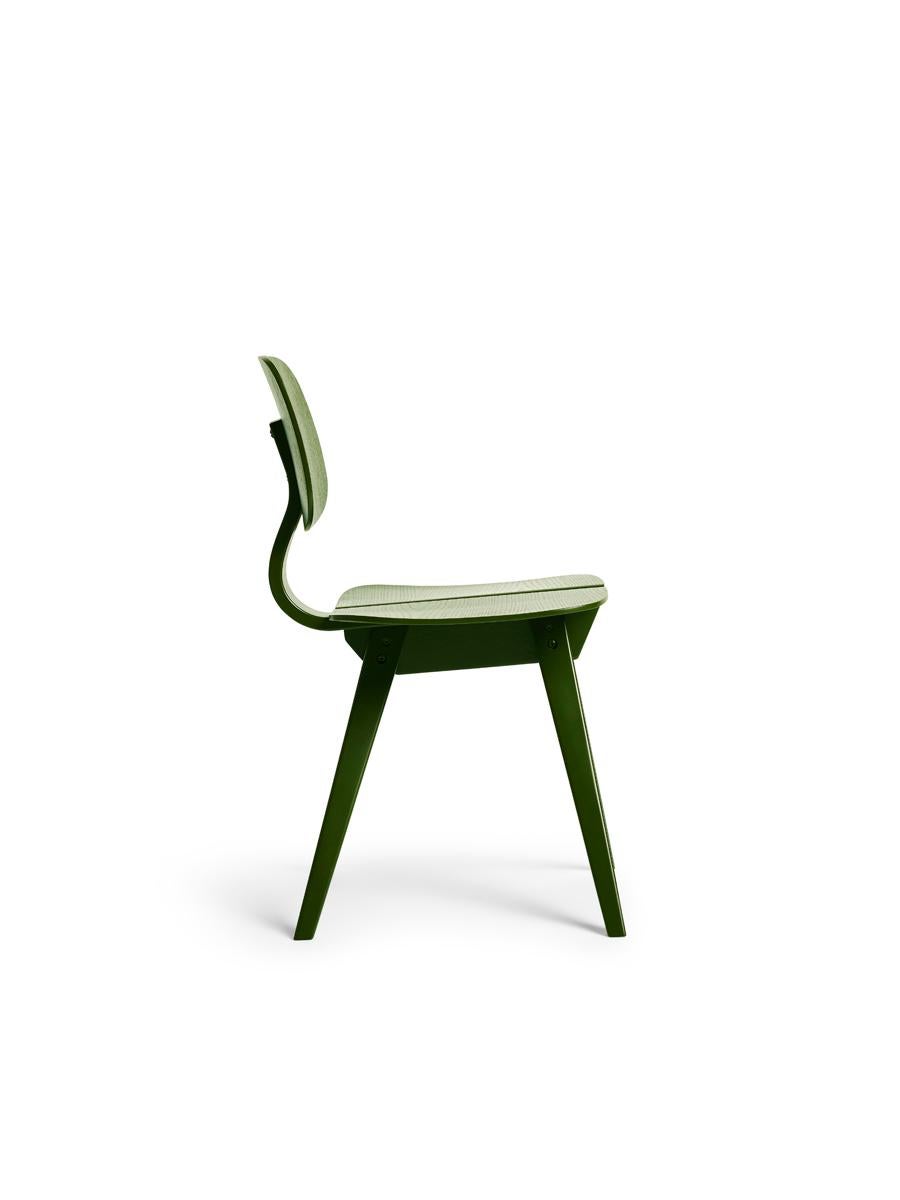 Chêne Chaise de salle à manger Mosquito, chêne vert feuille, cadre en bois et contreplaqué, mi-siècle moderne en vente