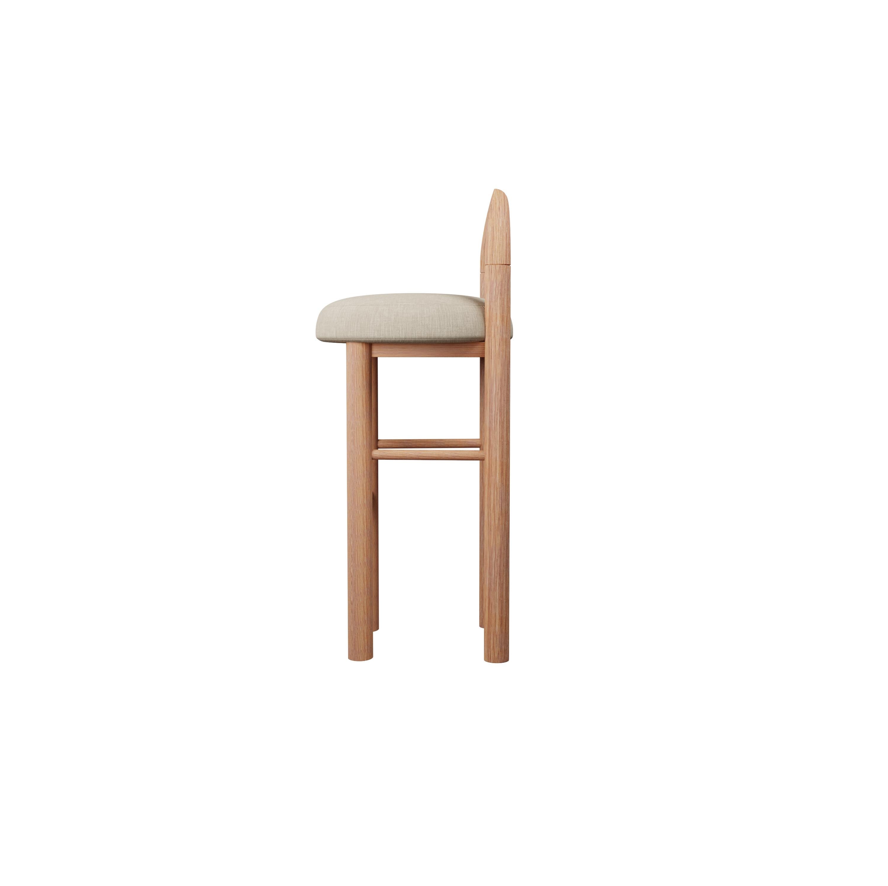 Contemporary Moss Bar Stool U in Beige plain weave fabric handcrafted by Murmurio For Sale