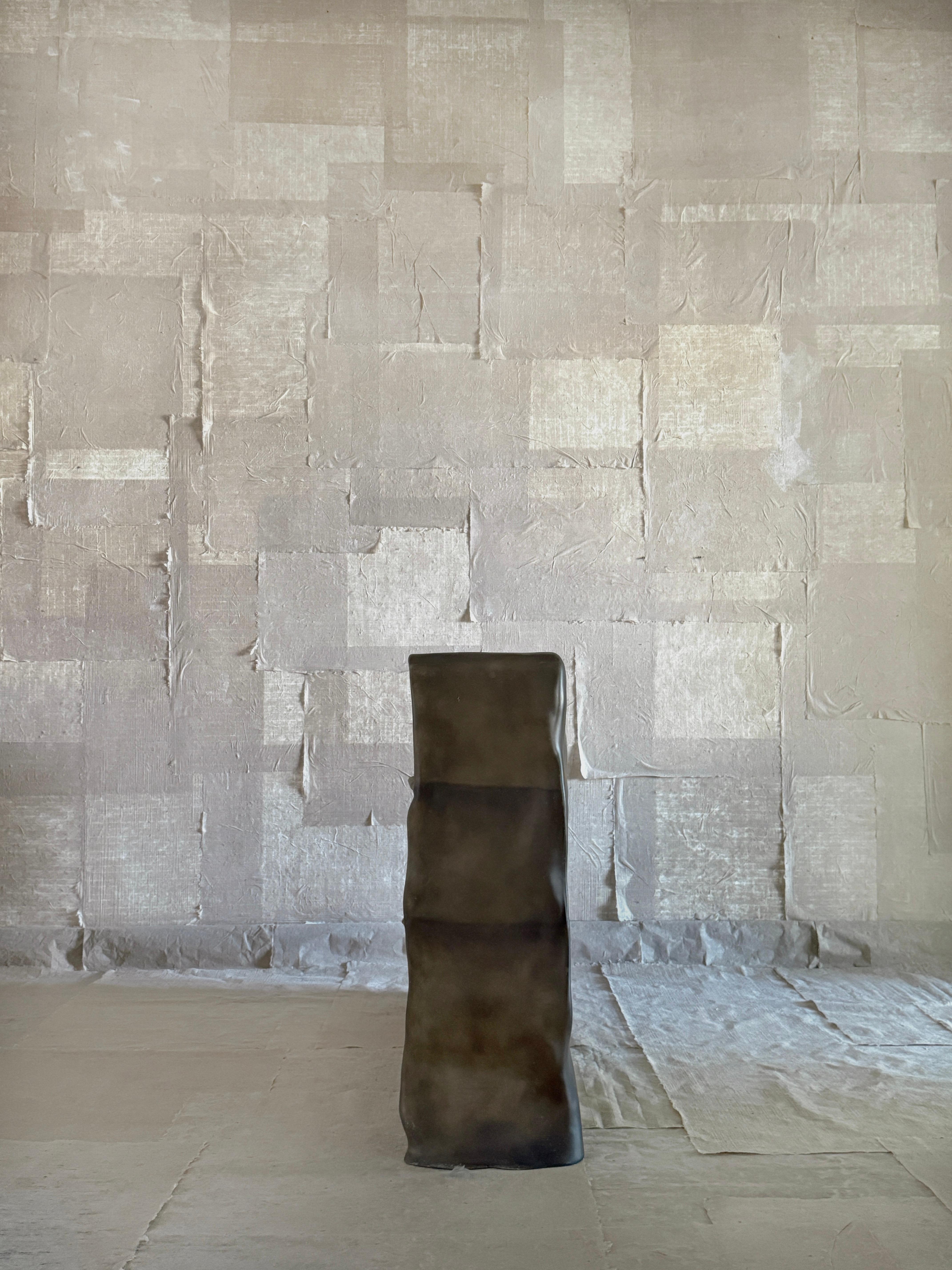 Moderno Armadio in fibra di vetro Moss Brown Formless di kar in vendita