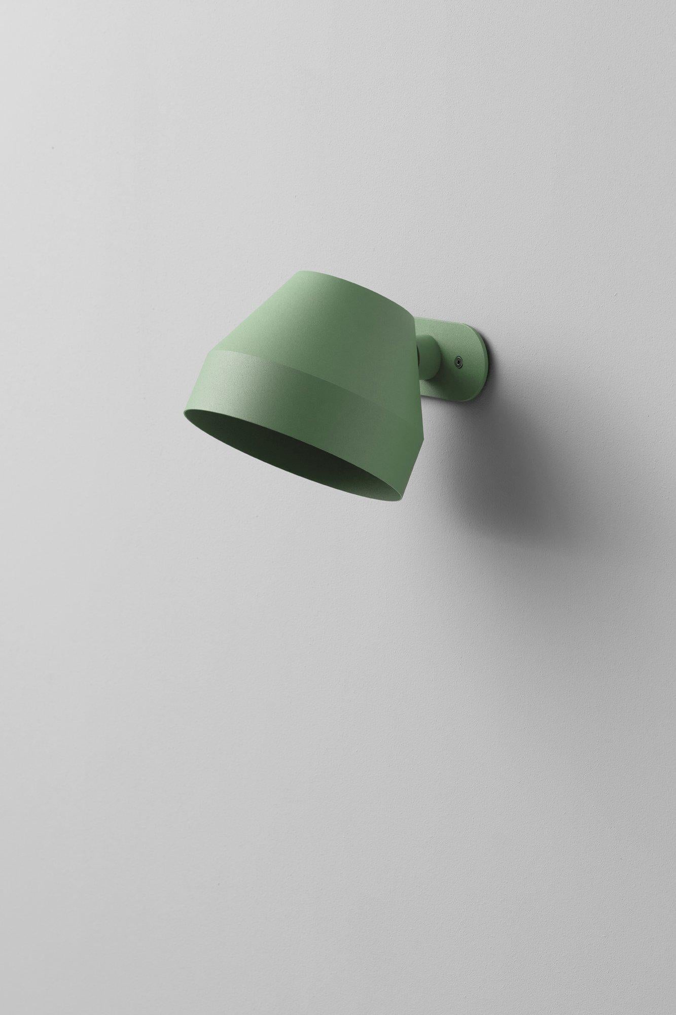 Moss Cap Wall Lamp by +kouple
Dimensions: D 20 x W 16 x H 16,2 cm.
Materials: Powder-coated steel.

Available in different color options. Please contact us.

All our lamps can be wired according to each country. If sold to the USA it will be wired