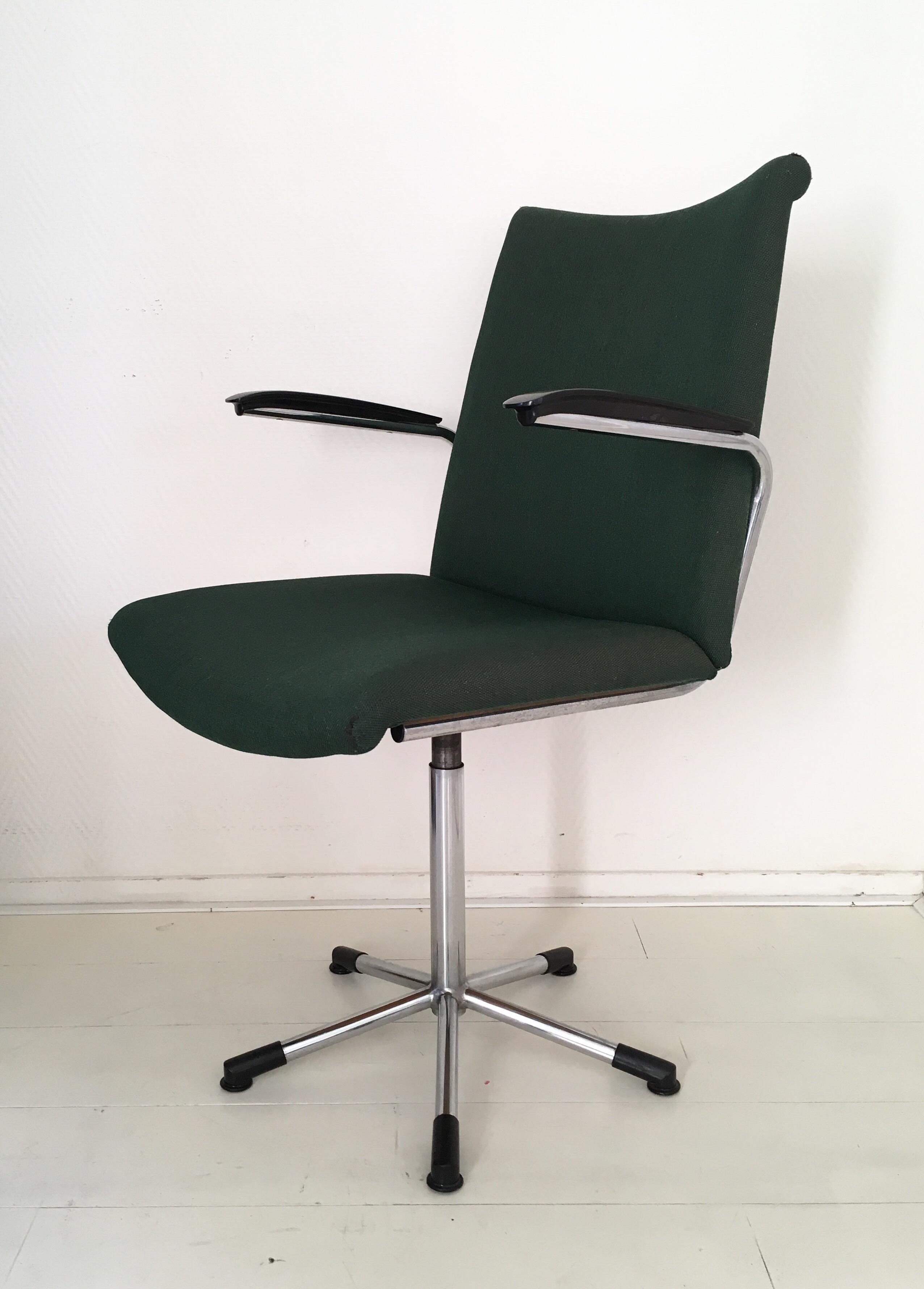 Mid-Century Modern Moss Green Desk Chair, Model 3314 by de Wit  Schiedam, 1960s For Sale
