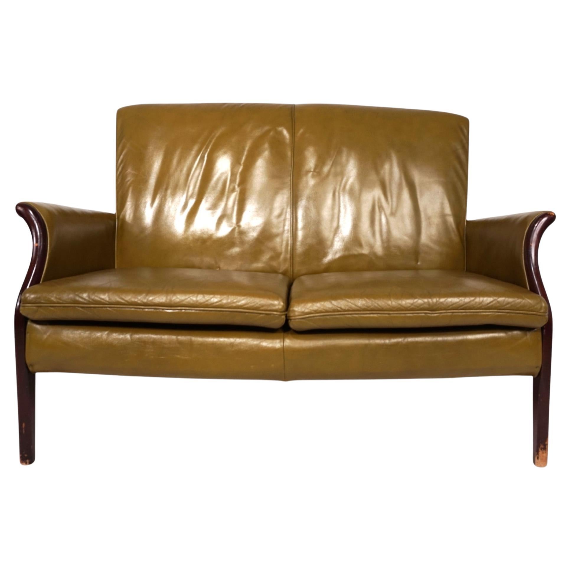 Moss green Froxfield leather two-seater sofa by Parker Knoll, 1960 For Sale