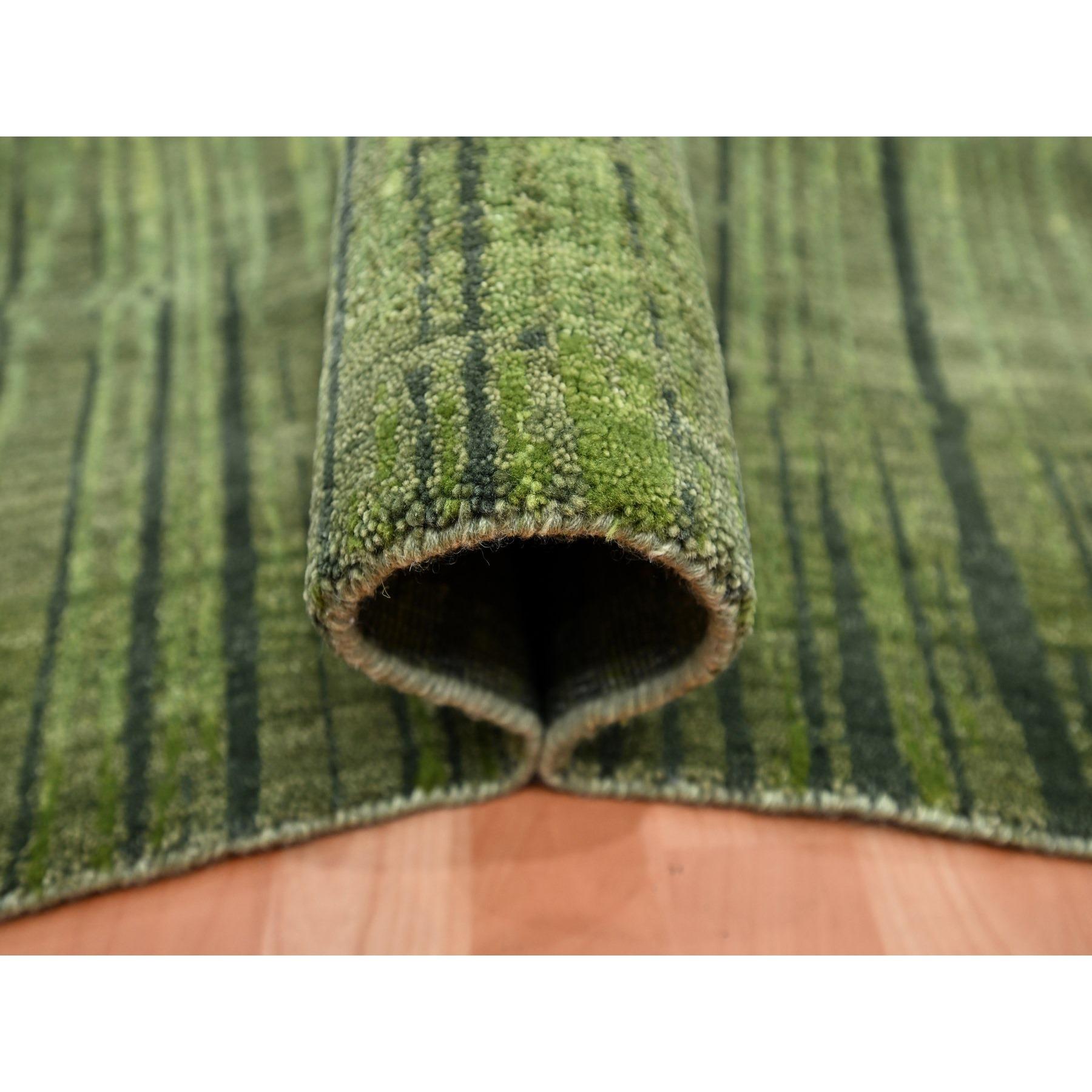 Noué à la main Tapis oriental vert mousse à motif d'ombre verticale noué à la main 9' x 12'3