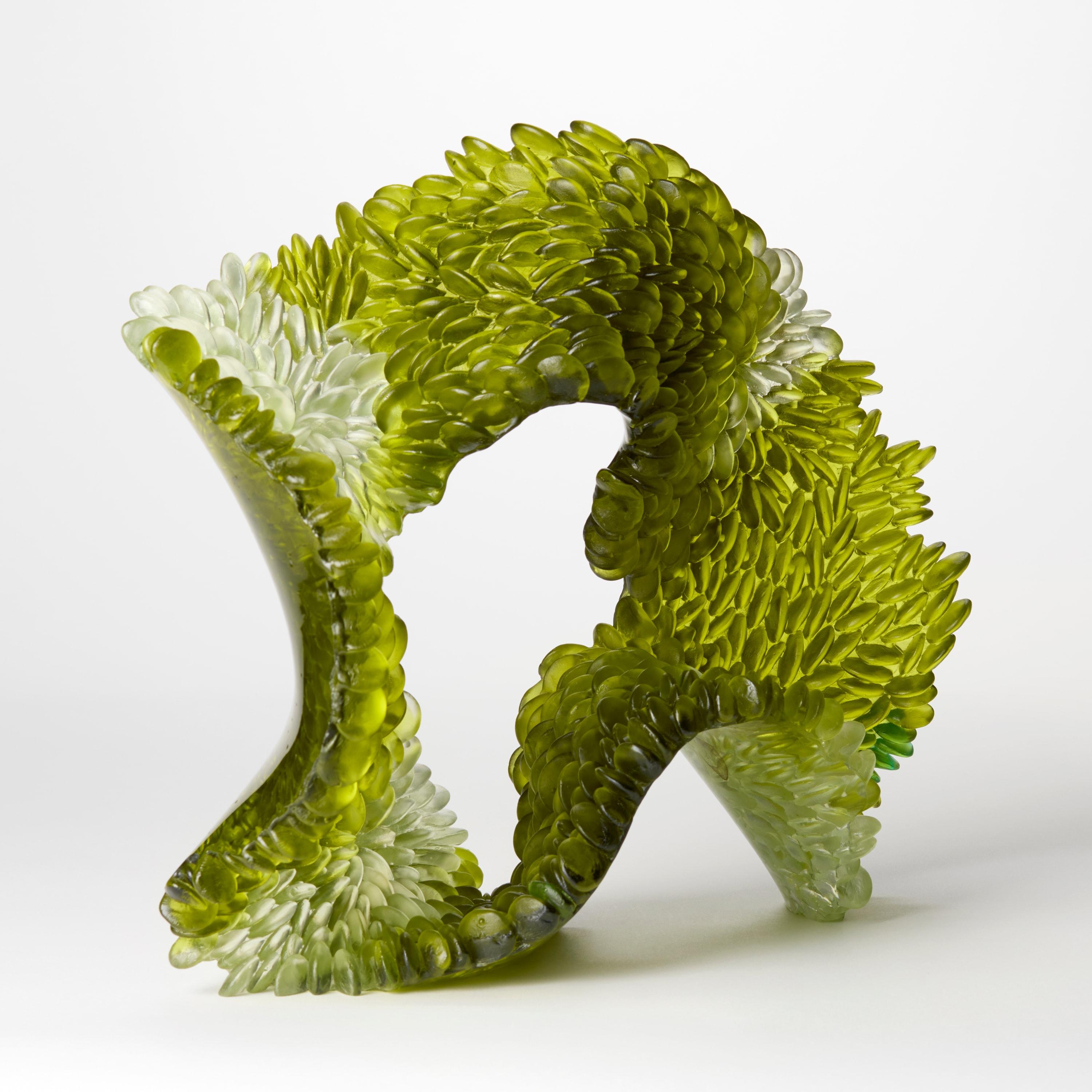 Britannico Moss Greens III, scultura in vetro verde e trasparente di Nina Casson McGarva in vendita