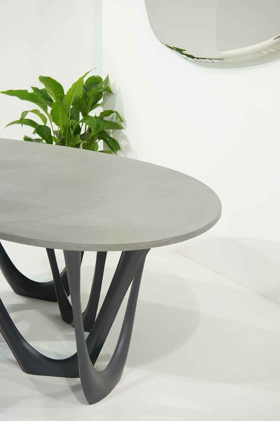 Moss Grey Concrete Steel Sculptural G-Table by Zieta For Sale 5