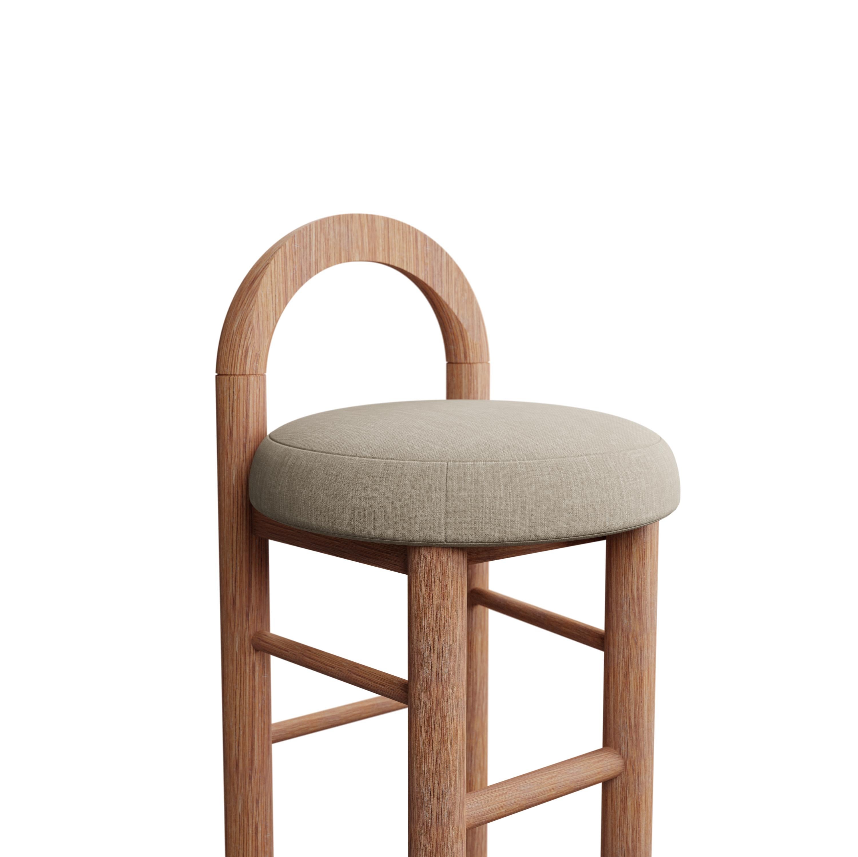 Moss-Keramikhocker U in Beige mit einfachem Webstoff, handgefertigt von Murmurio (Portugiesisch) im Angebot