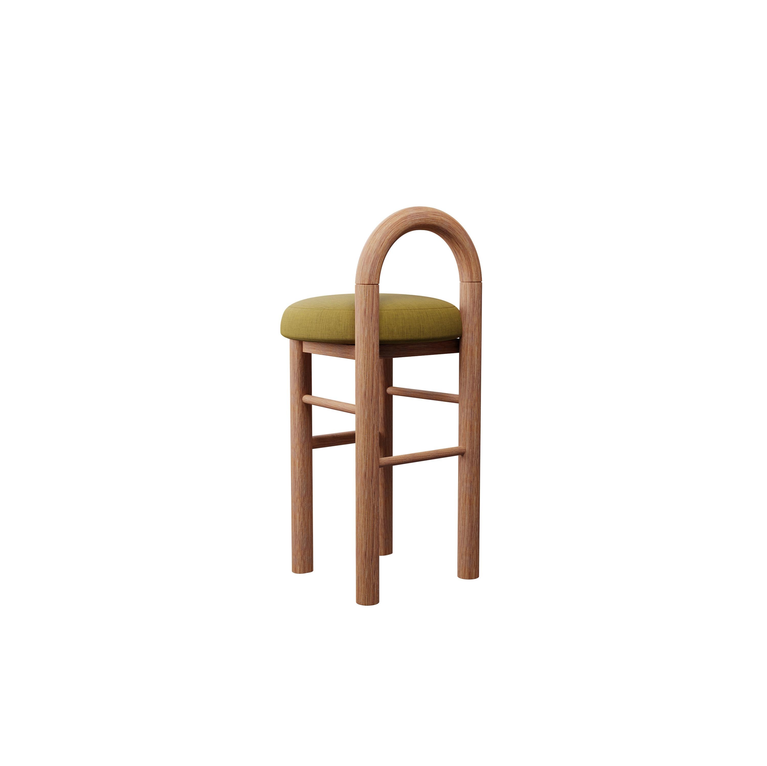 Taburete de cocina Musgo U en tejido liso Miel hecho a mano por Murmurio Moderno en venta