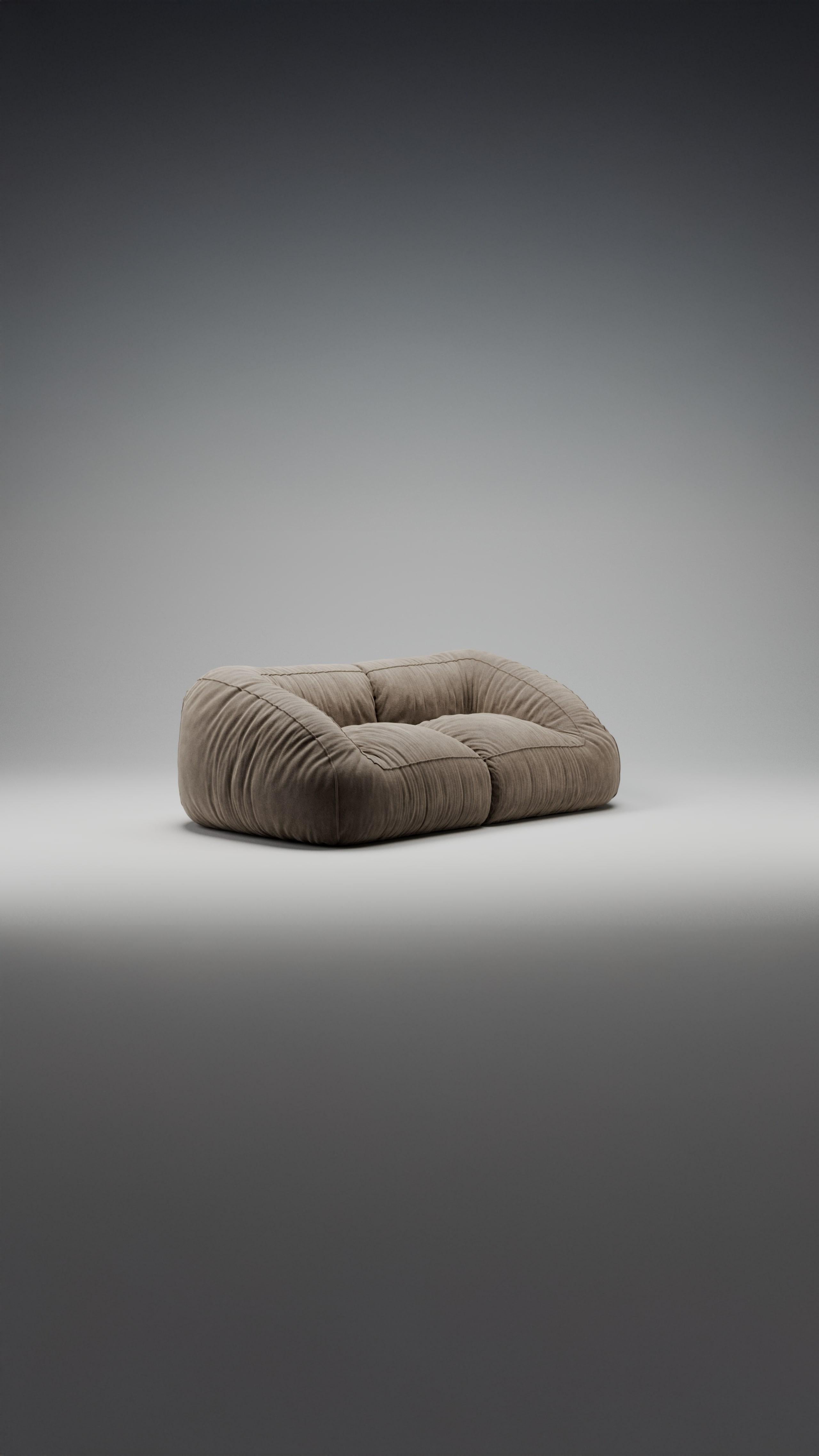 The Moss collection draws inspiration from the softness and organic shapes of moss, offering a relaxed, natural aesthetic. This sofa collection boasts a unique, plush design with soft, padded cushions that promise a relaxed comfort. Its versatile