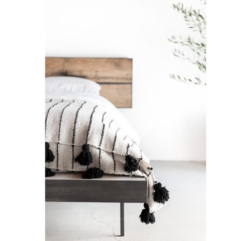 Hand-Crafted Mossam Platform Bed Cal King Size by Croft House For Sale