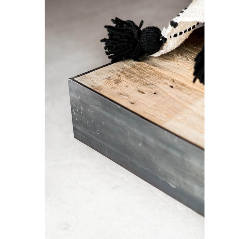 Mossam Plateaubett Queen Size von Croft House (amerikanisch) im Angebot