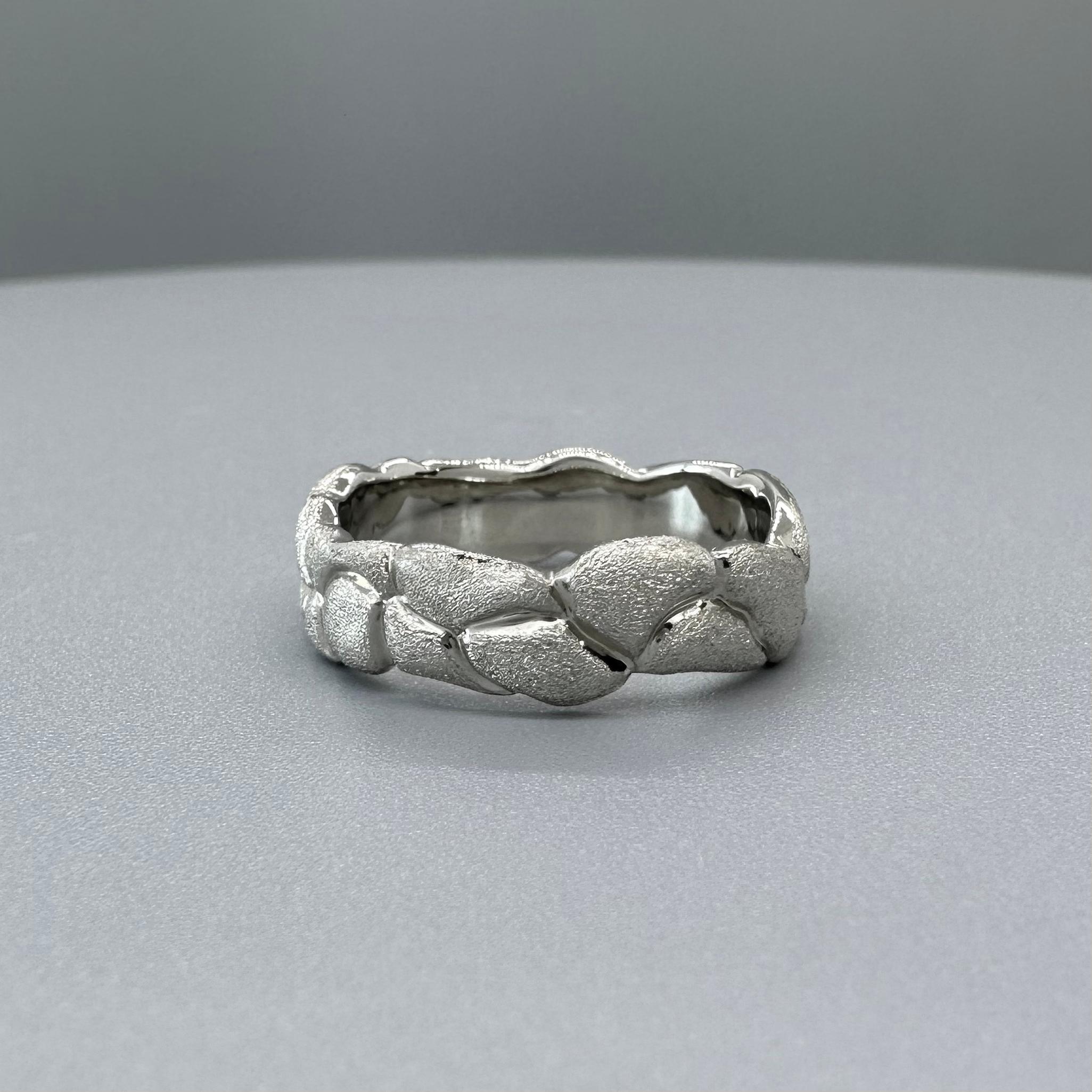 Mossy textured 18k white gold ring original band by Glitter and Gold Studio In New Condition For Sale In Seattle, WA