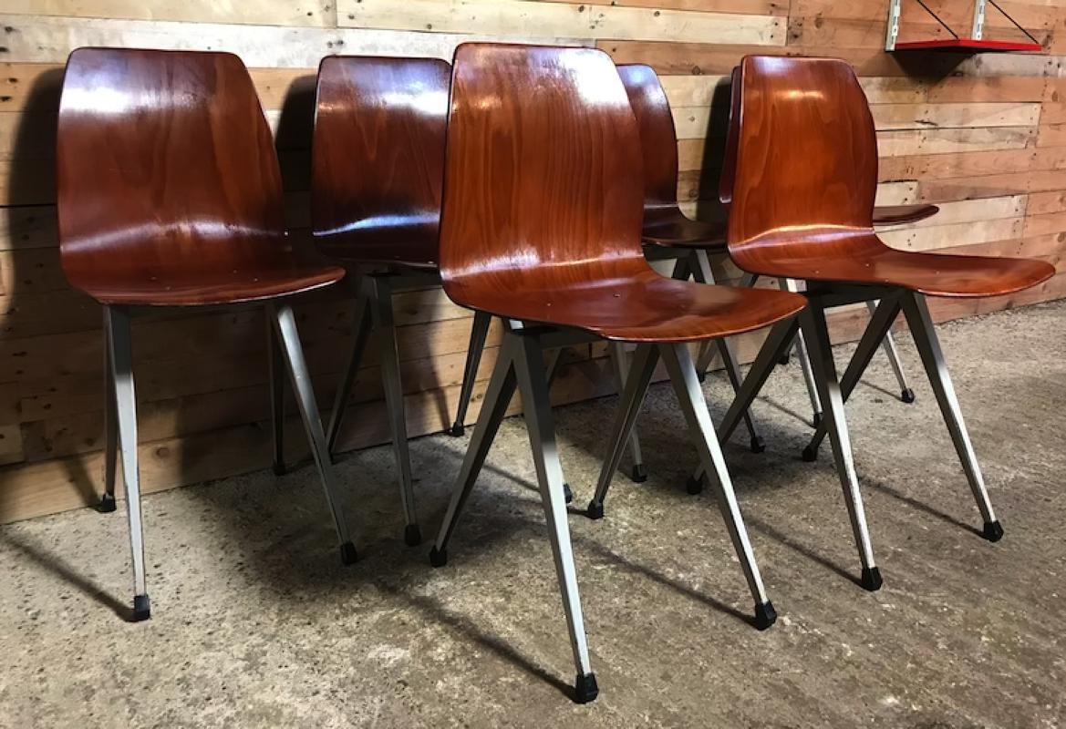 Mid-Century Modern Most Sought After Paghold Industrial Retro Metal Bendwood Chair Set of 6 Chairs en vente
