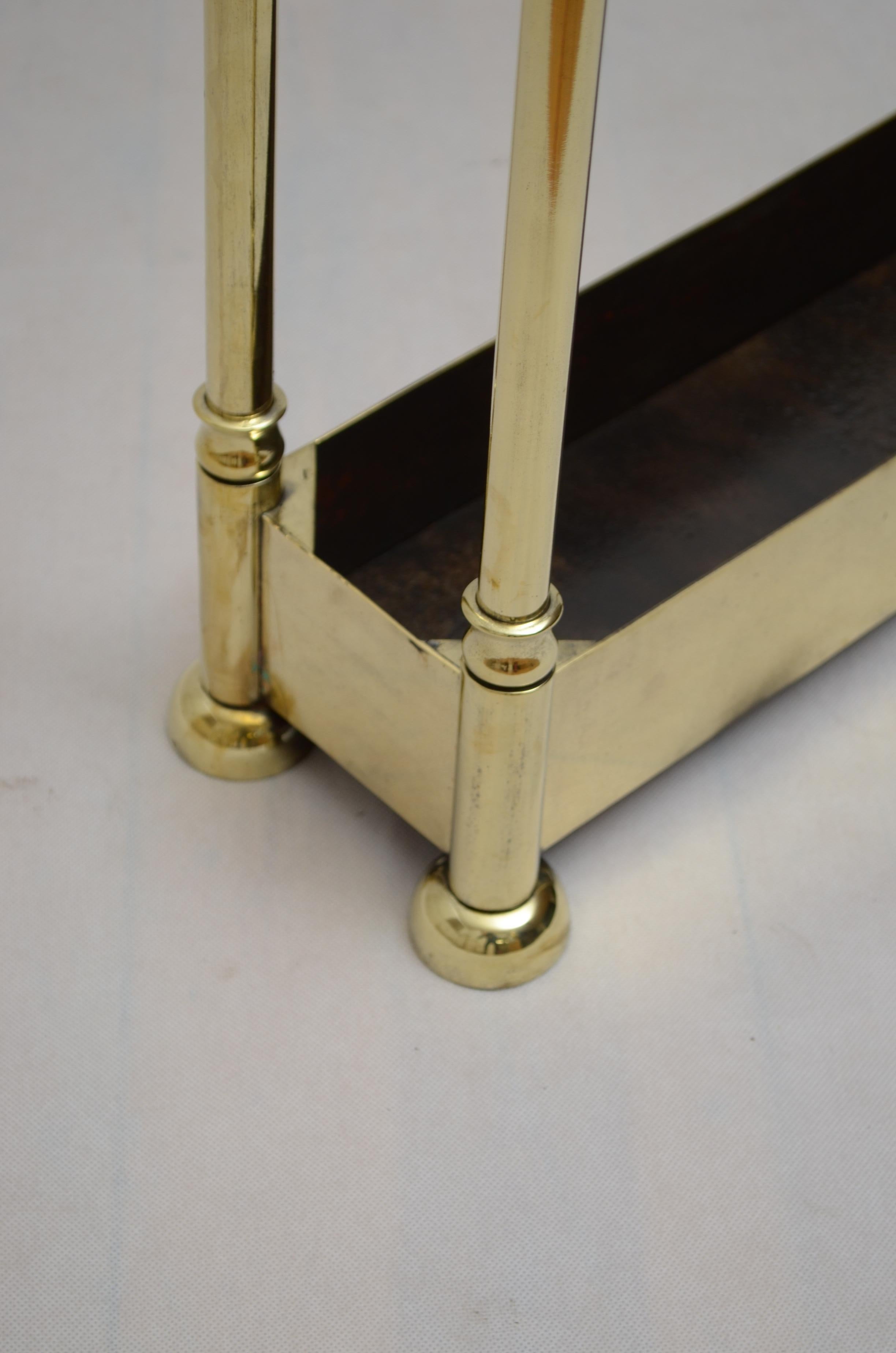 Most Unusual and Very Stylish Antique Brass Umbrella Stand en vente 4