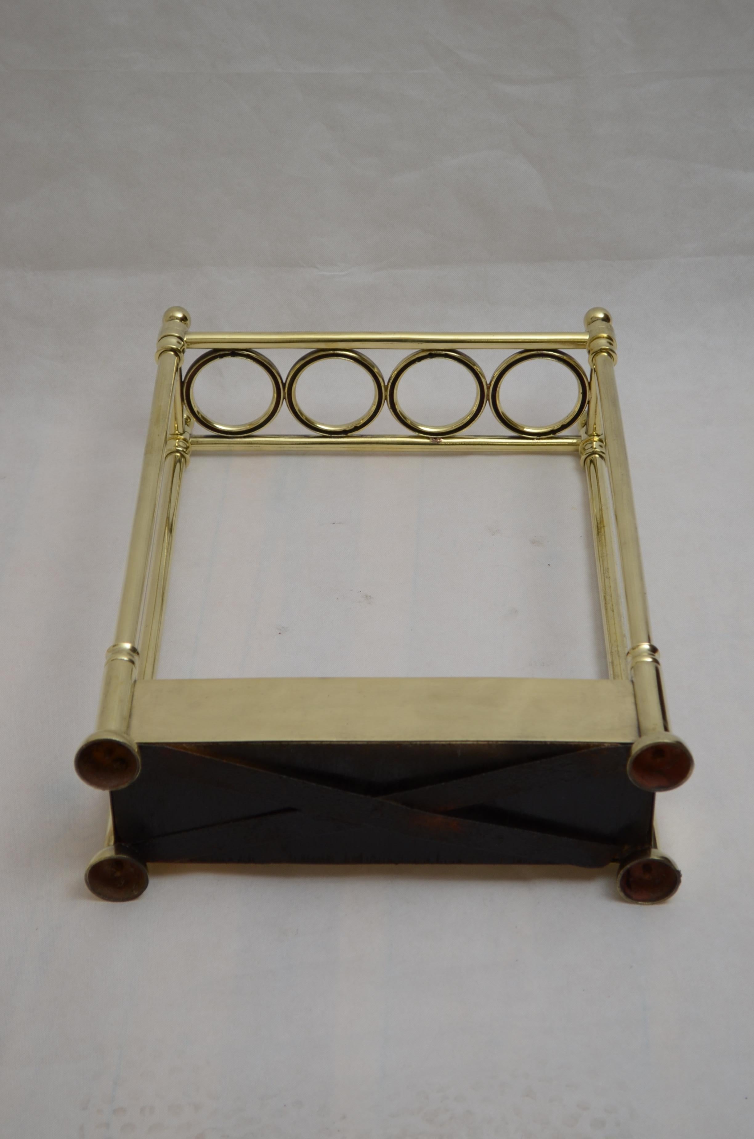 Most Unusual and Very Stylish Antique Brass Umbrella Stand en vente 5