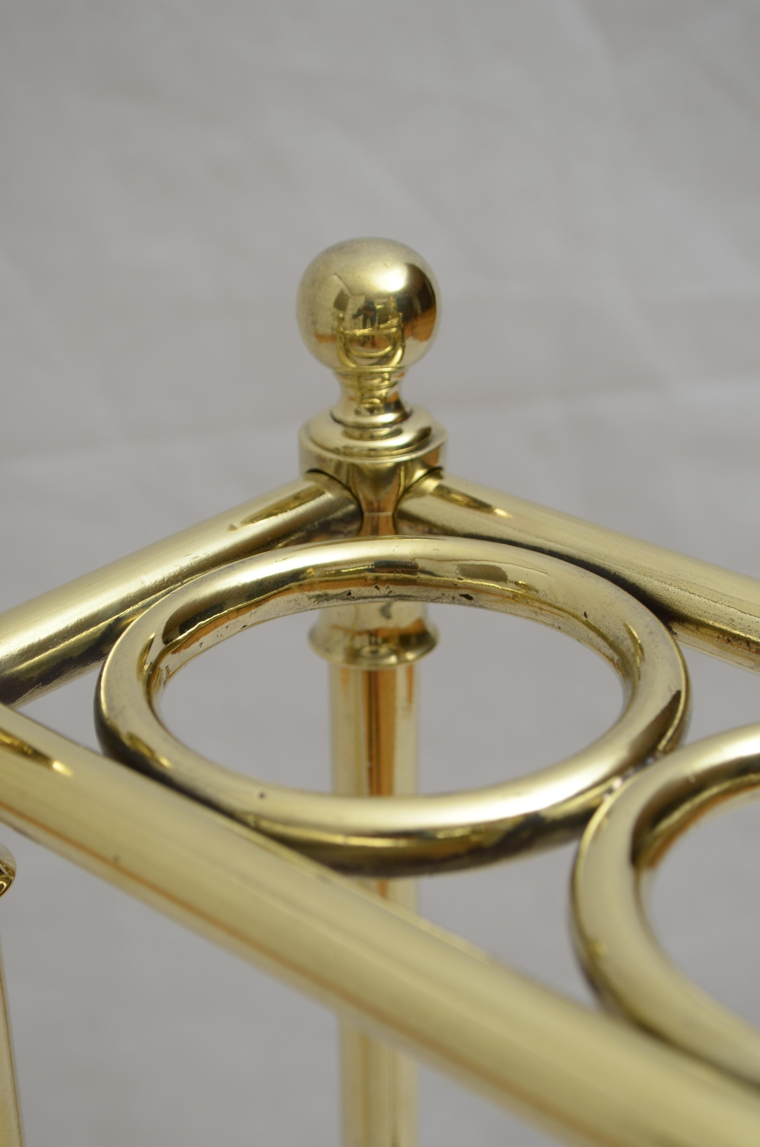 Most Unusual and Very Stylish Antique Brass Umbrella Stand en vente 1