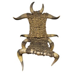 Silla auxiliar antigua de cuerno y cuero sin curtir más inusual / Arte / Escultura