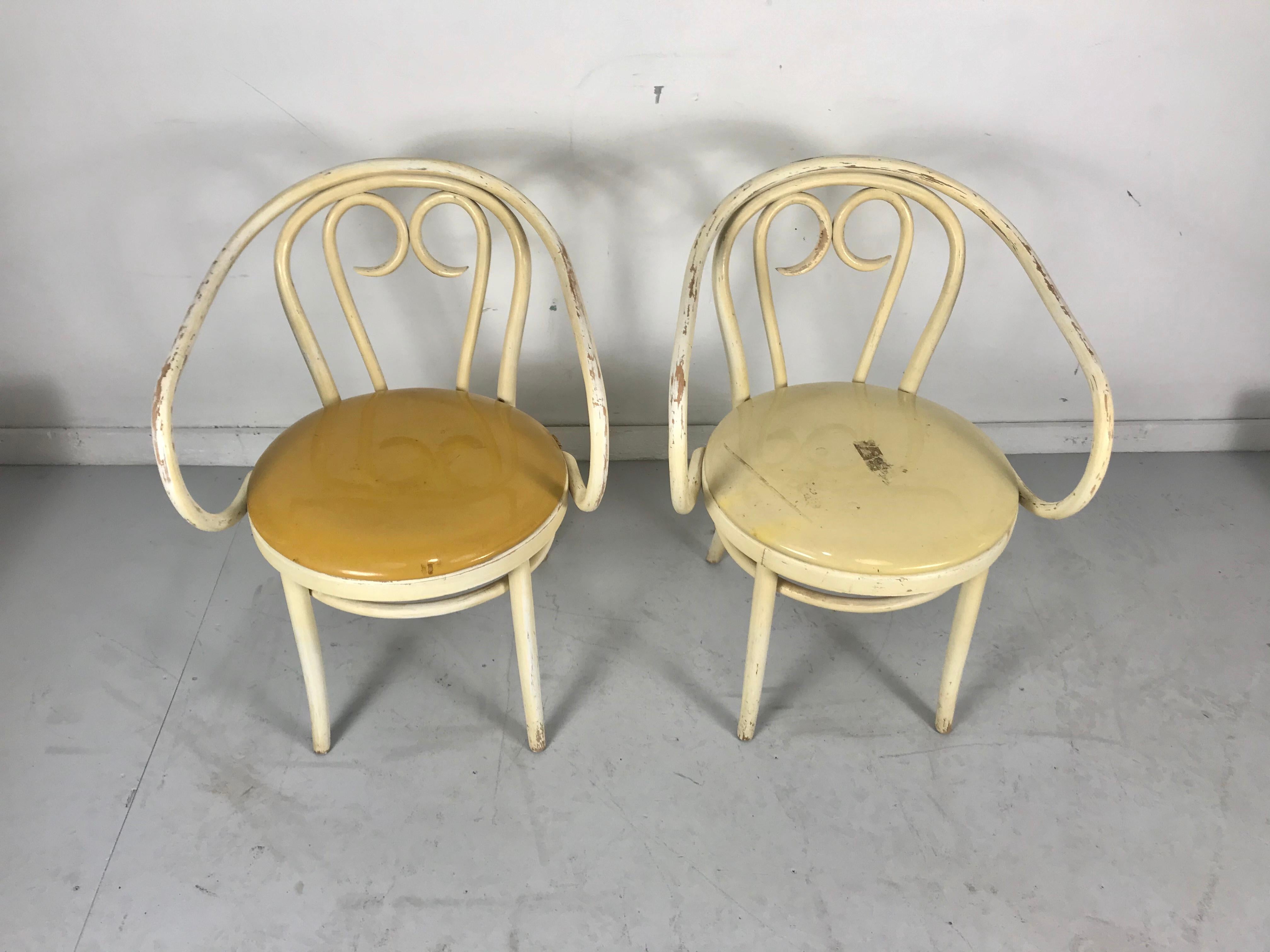 American Most Unusual Set 4 of Modernist Bentwood Armchairs by Thonet For Sale