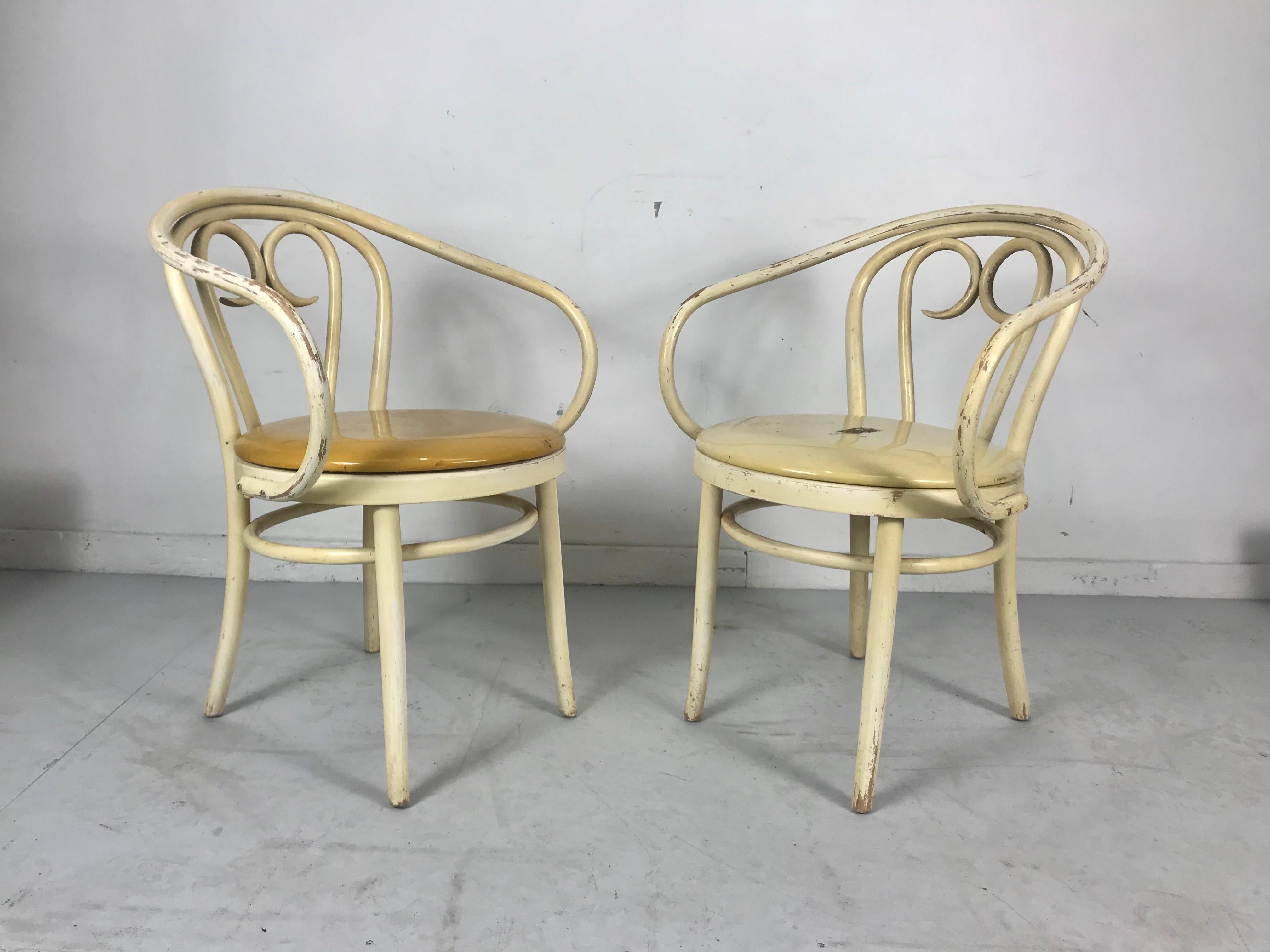Most Unusual Set 4 of Modernist Bentwood Armchairs by Thonet In Distressed Condition For Sale In Buffalo, NY
