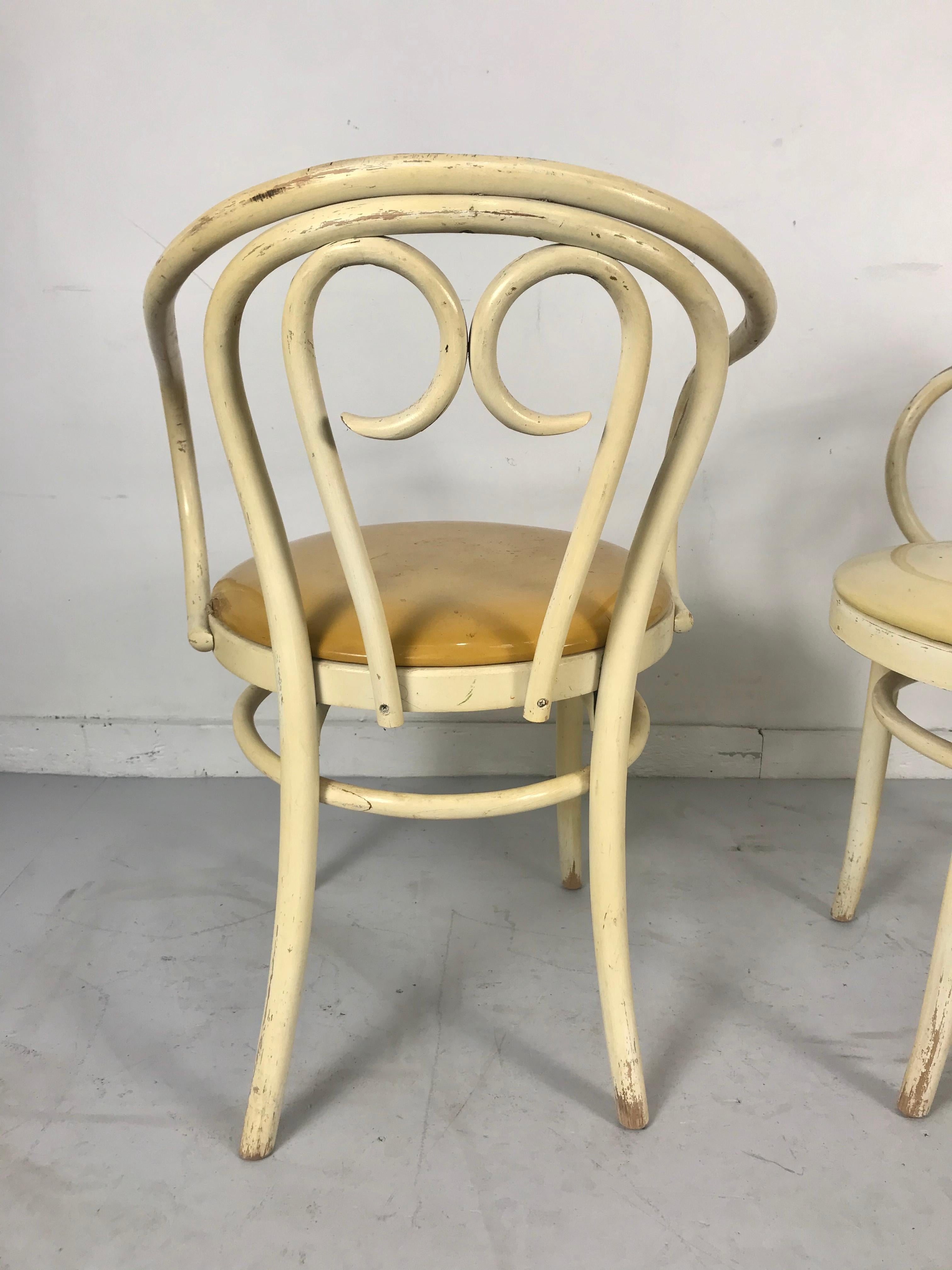 Most Unusual Set 4 of Modernist Bentwood Armchairs by Thonet For Sale 1
