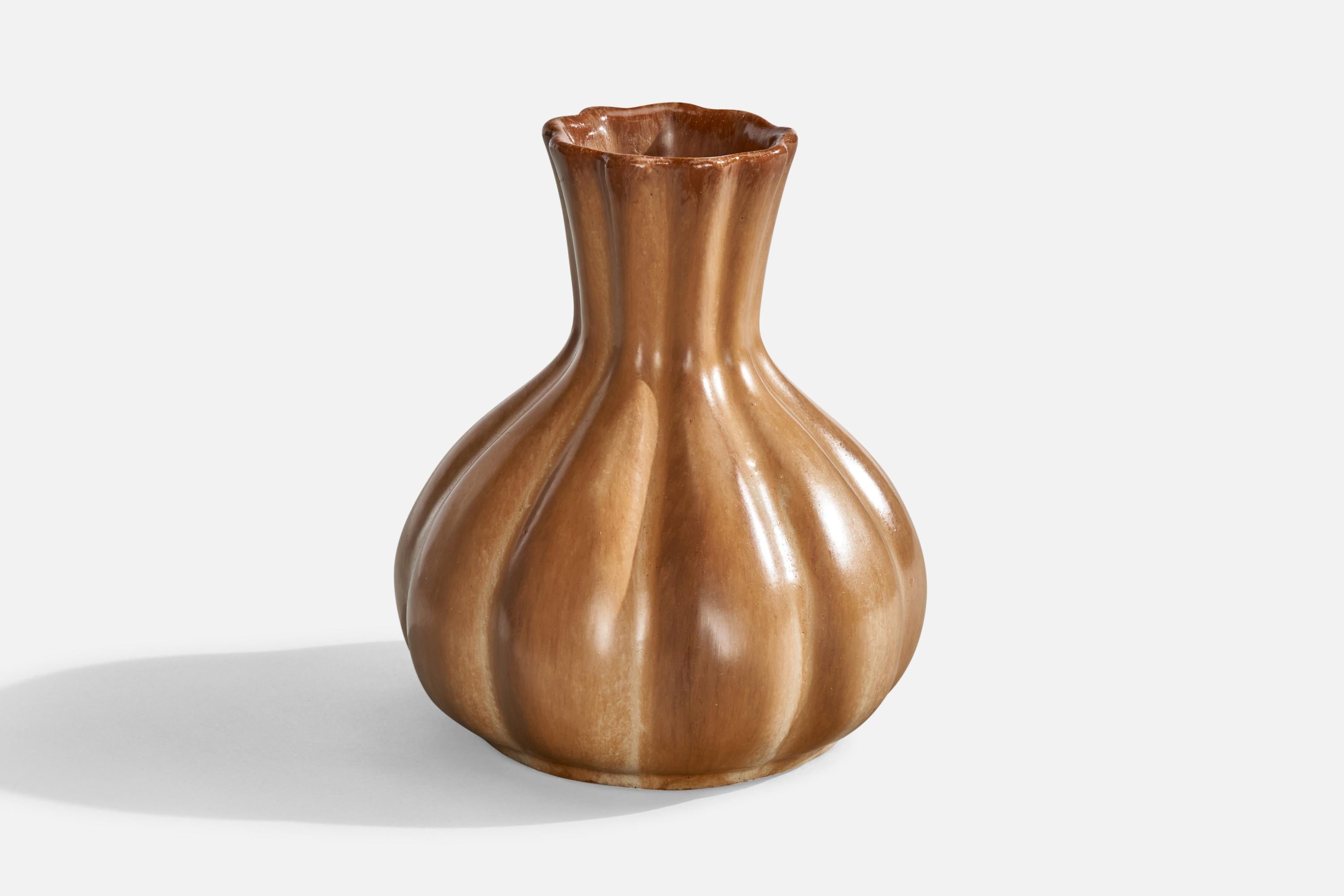 Scandinavo moderno Motala Lervarufabrik, Vaso, Ceramica, Svezia, anni '30 in vendita