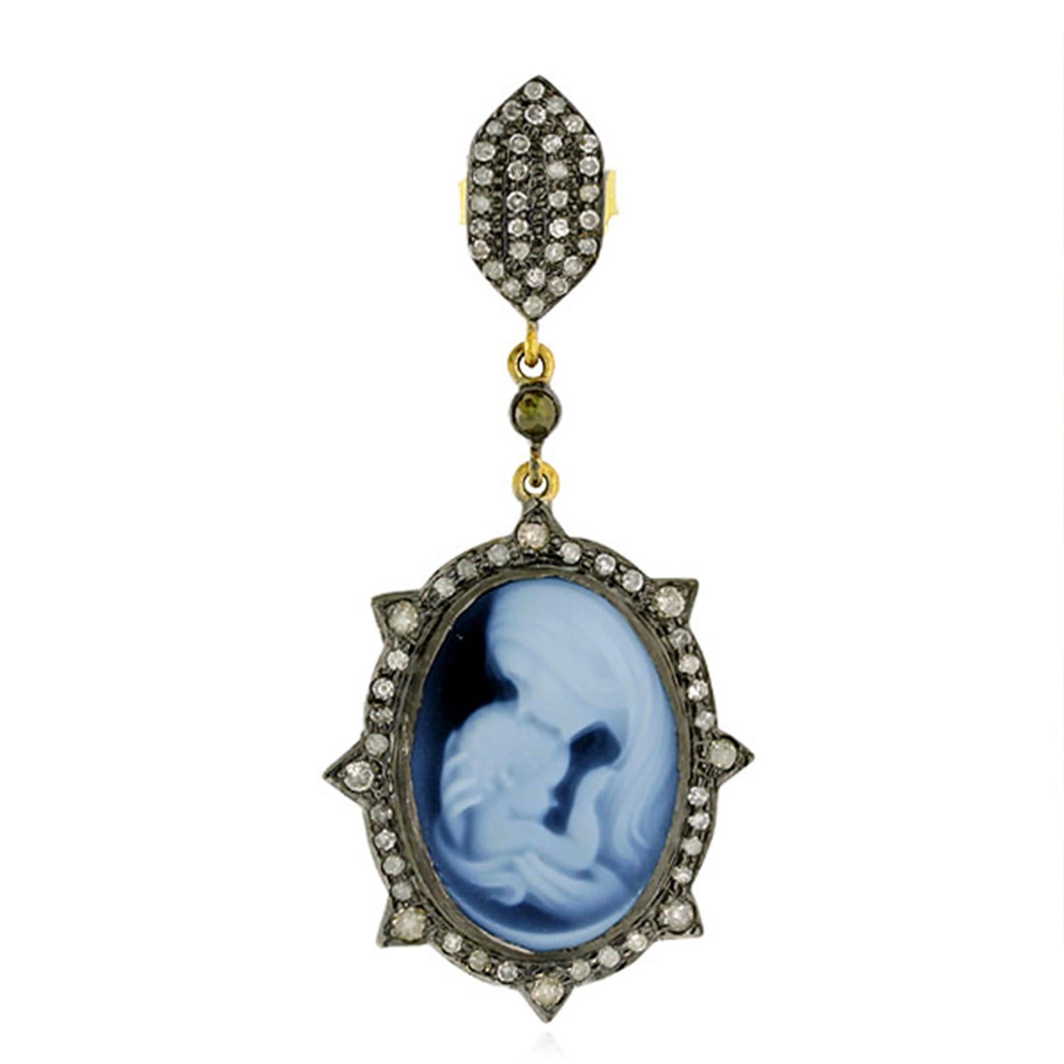 Mother and Child Agate Cameo Dangle Earrings With Diamonds 23.69 Carats In Excellent Condition For Sale In Laguna Niguel, CA