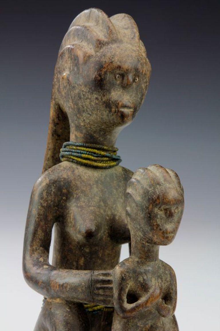 20th Century Mother and Child Figure. Kwere, Tanzania For Sale