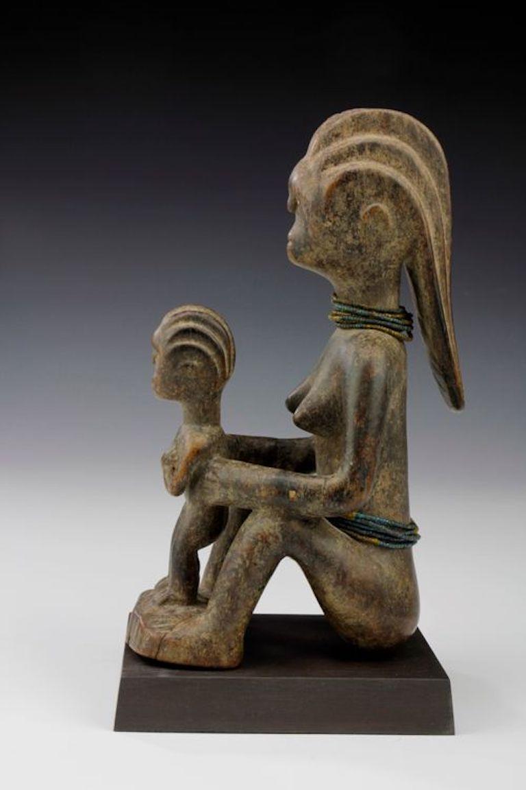 Mother and Child Figure. Kwere, Tanzania For Sale 1