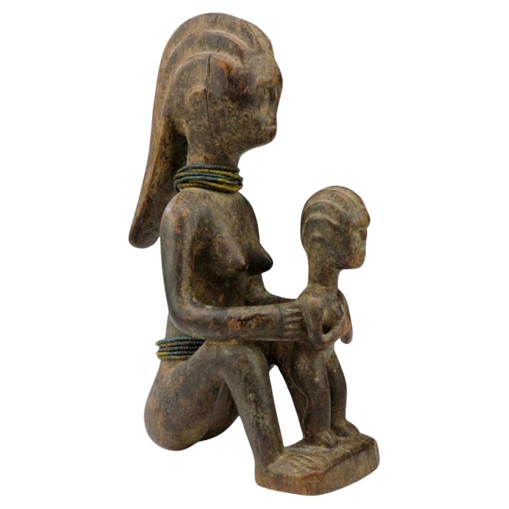 Mother and Child Figure. Kwere, Tanzania For Sale