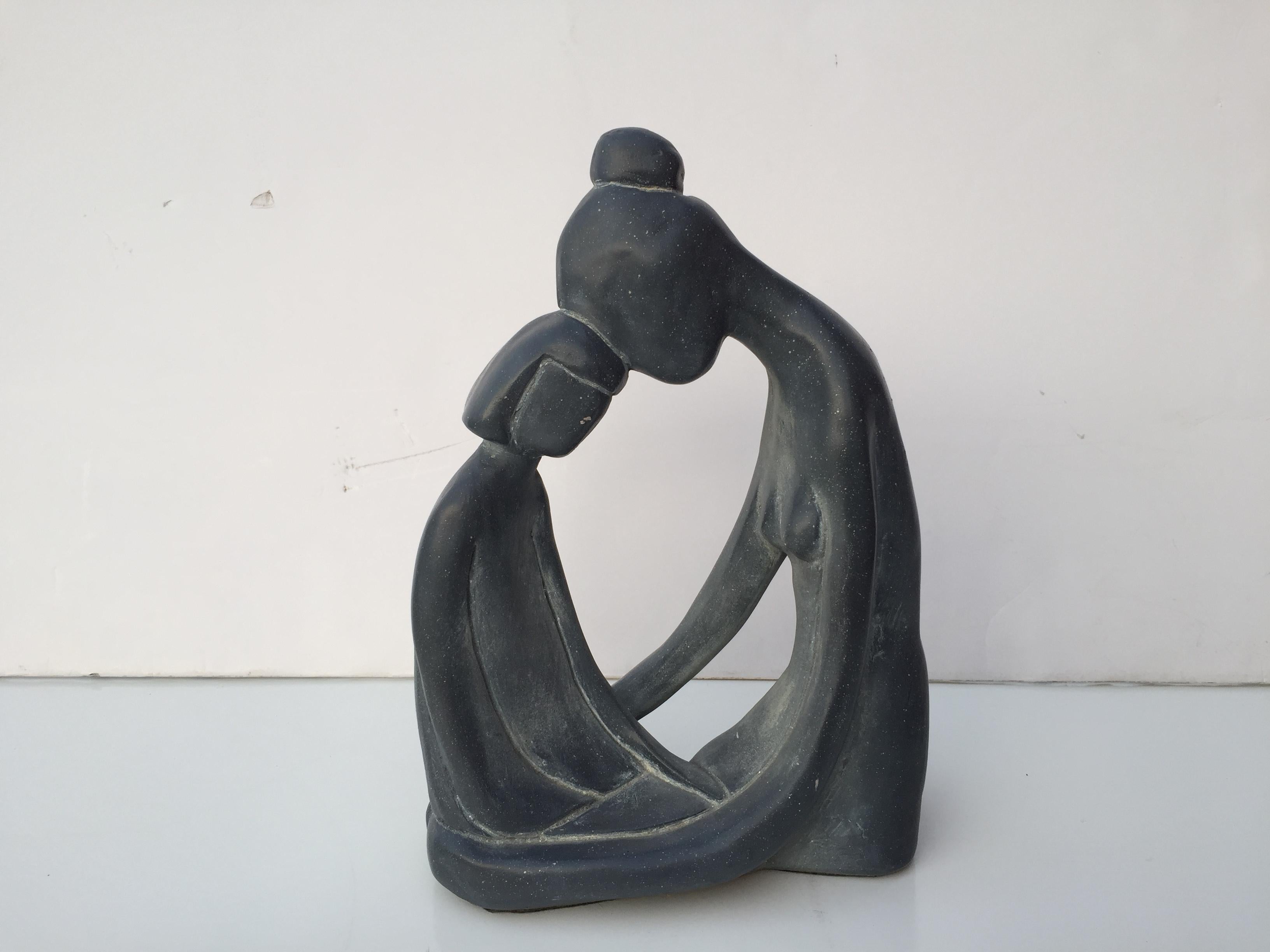 Mother and Child Sculpture In Good Condition For Sale In Bronx, NY
