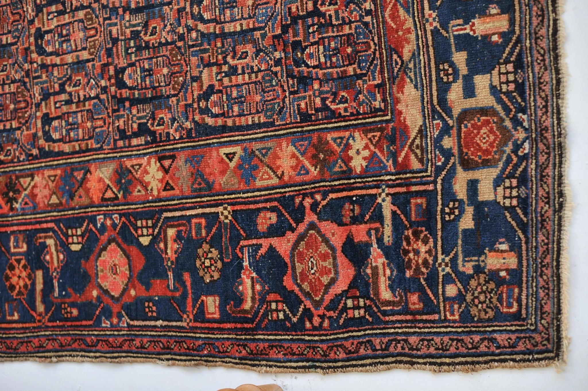 Mother-Child Boteh Village Antique Malayer Rug In Good Condition For Sale In Milwaukee, WI