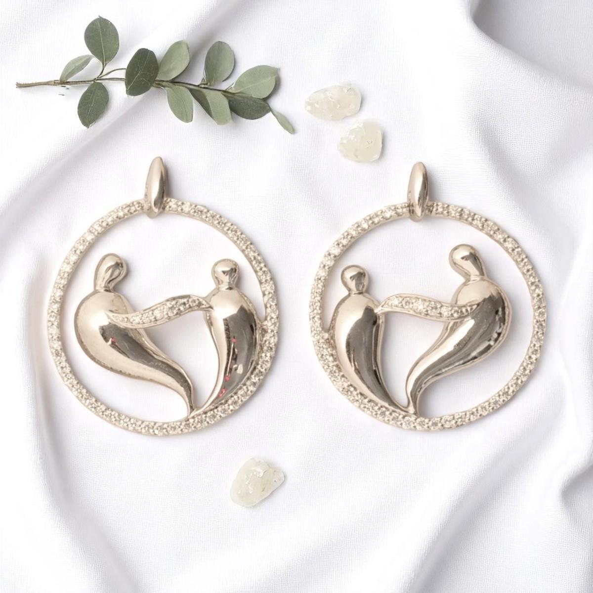 Mother Child Eternity Bond Statement Earrings in 14k Solid Gold (Certified) In New Condition For Sale In New Delhi, DL