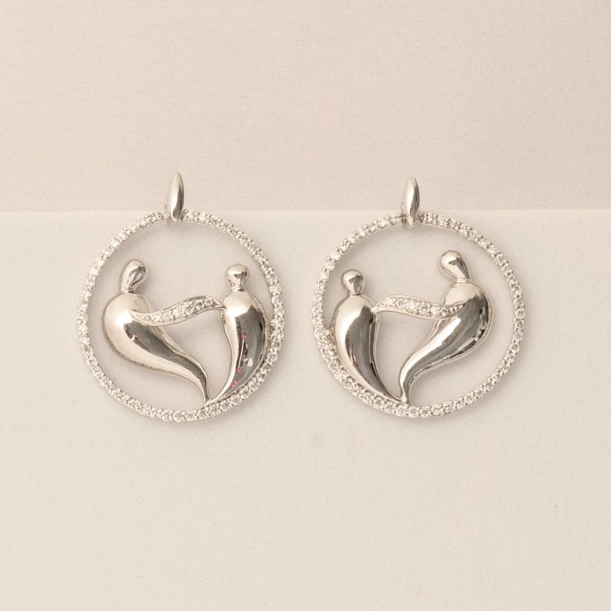 Orecchini a lobo con legame di eternità Child & Child in oro massiccio 14k (certificati) in vendita 2