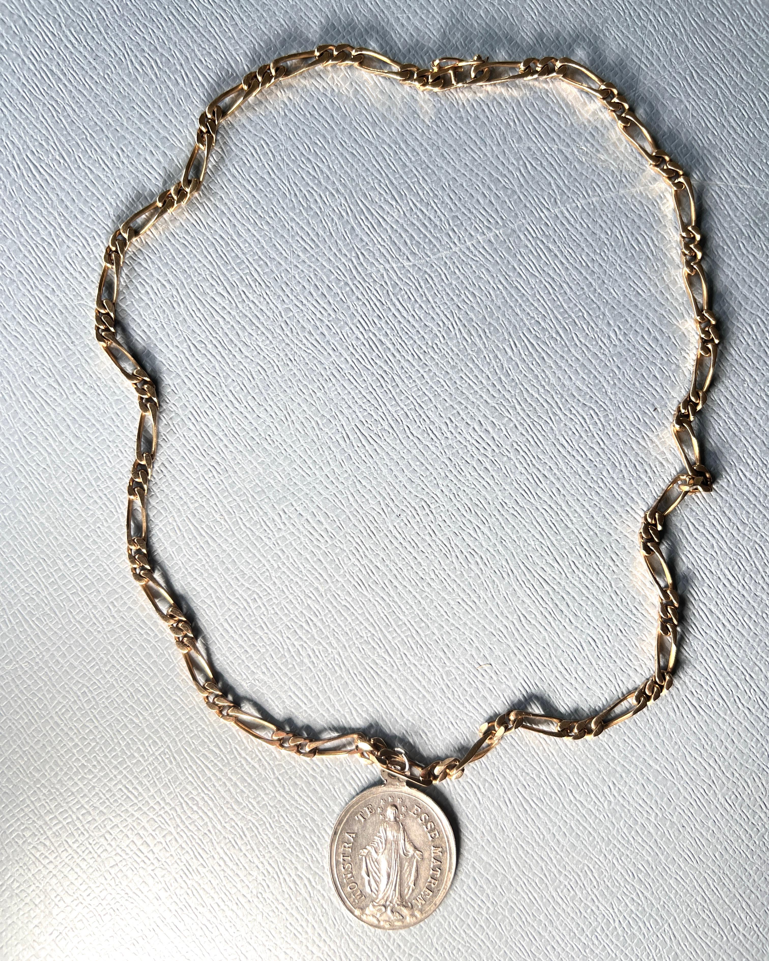 Vintage French Silver Virgin Mary Medal Necklace Gold-Plated Figaro Chain For Sale 1