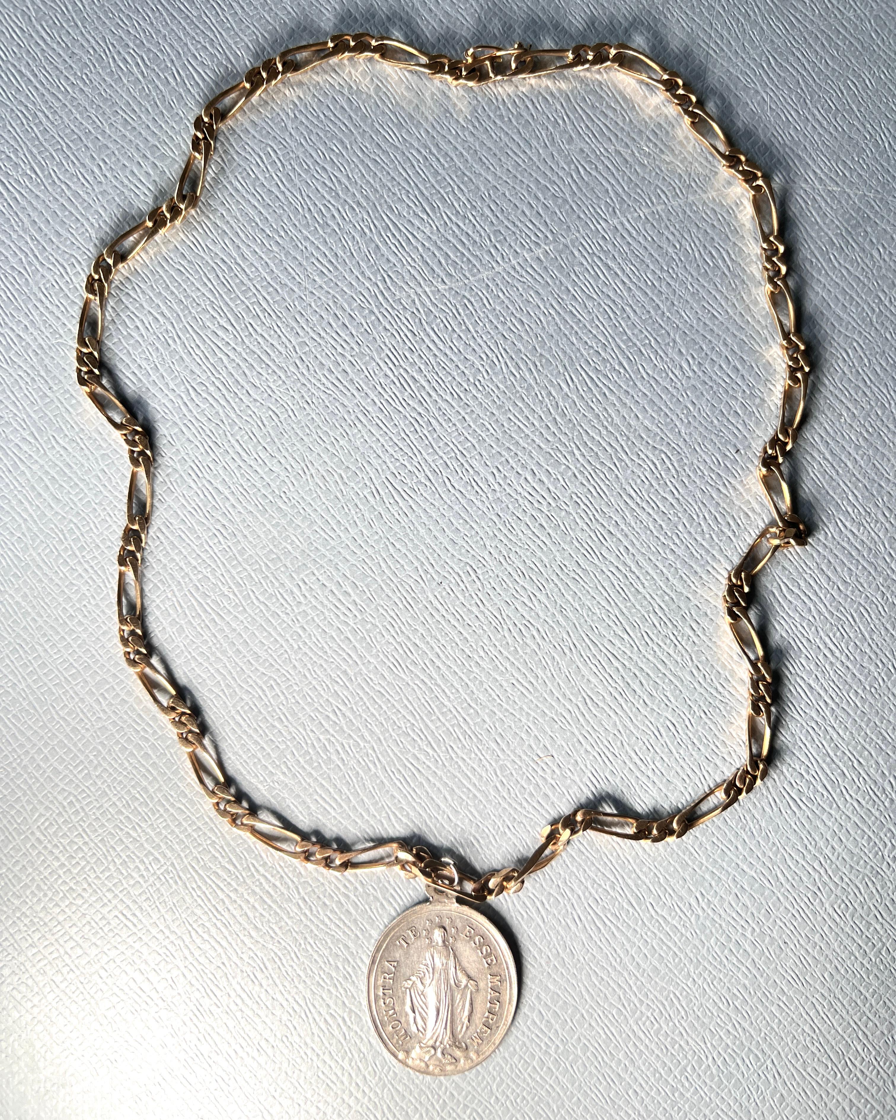 Vintage French Silver Virgin Mary Medal Necklace Gold-Plated Figaro Chain For Sale 2