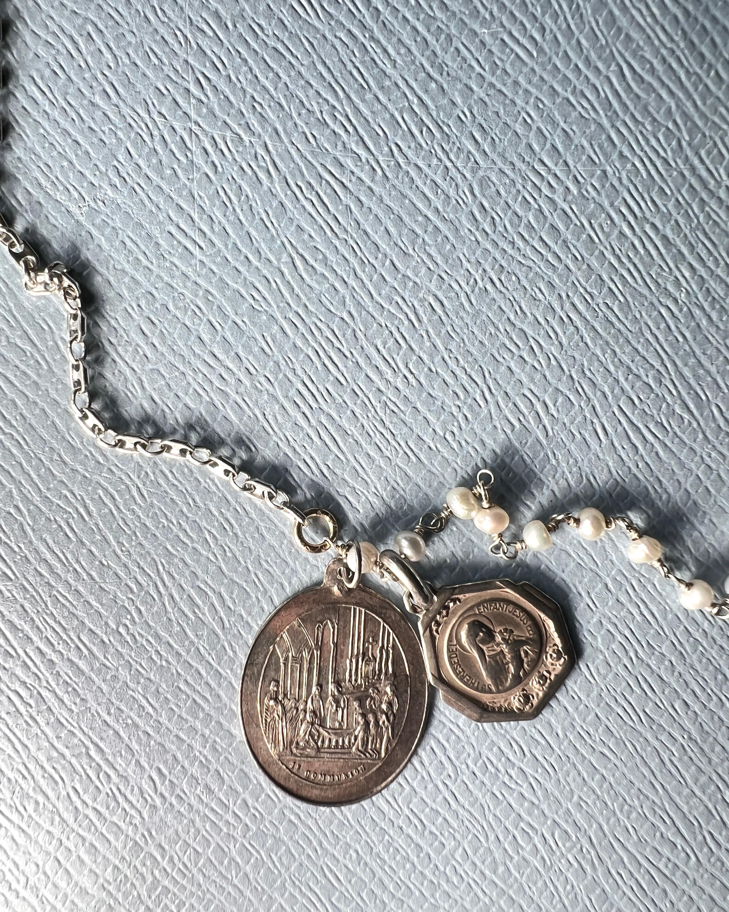 Mother Medal Chain Necklace Vintage 2