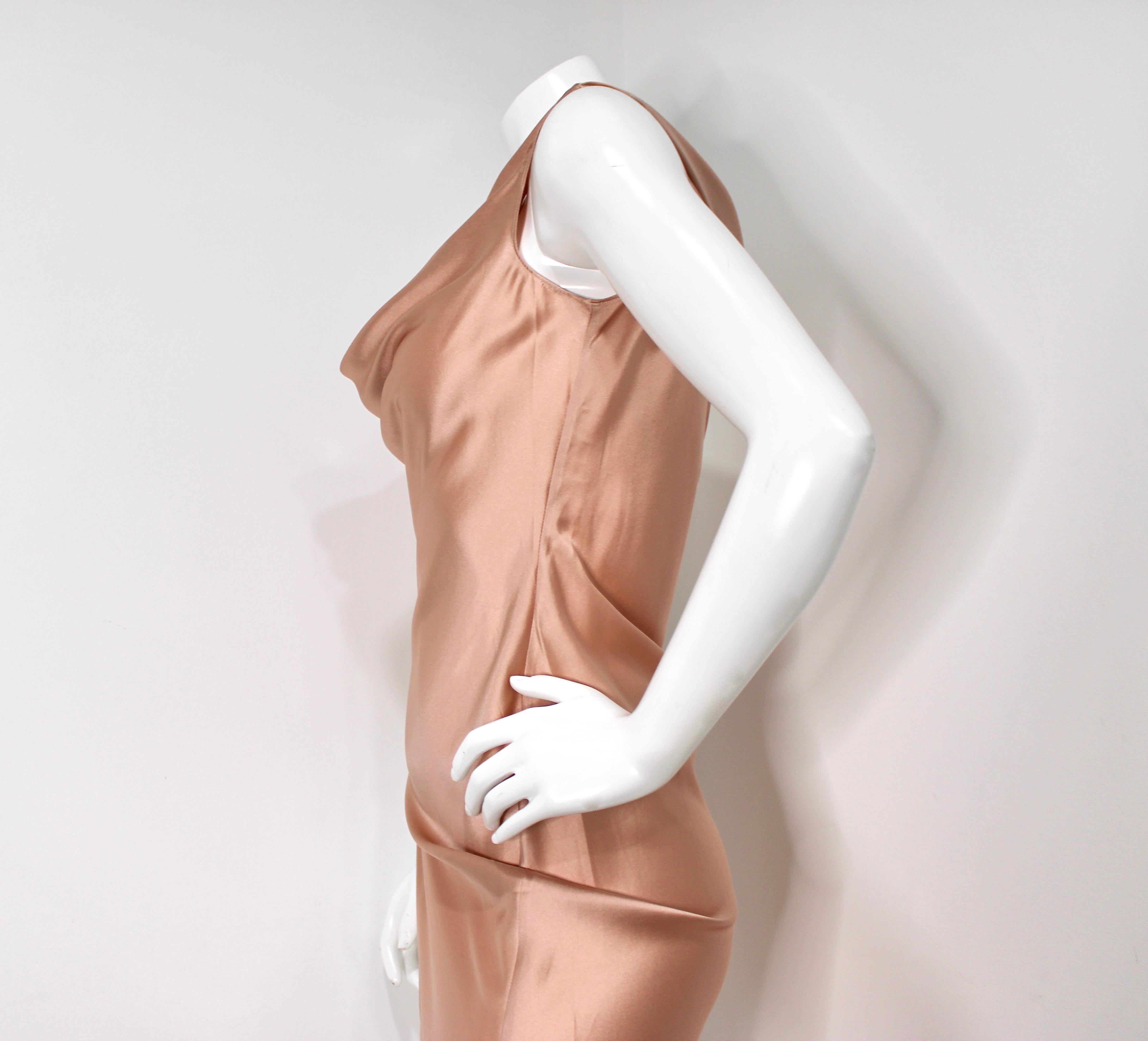Mother Of All Pale Pink Venus Cowl Neck High-Slit Sleeveless Dress (Robe sans manches à col bénitier) en vente 1