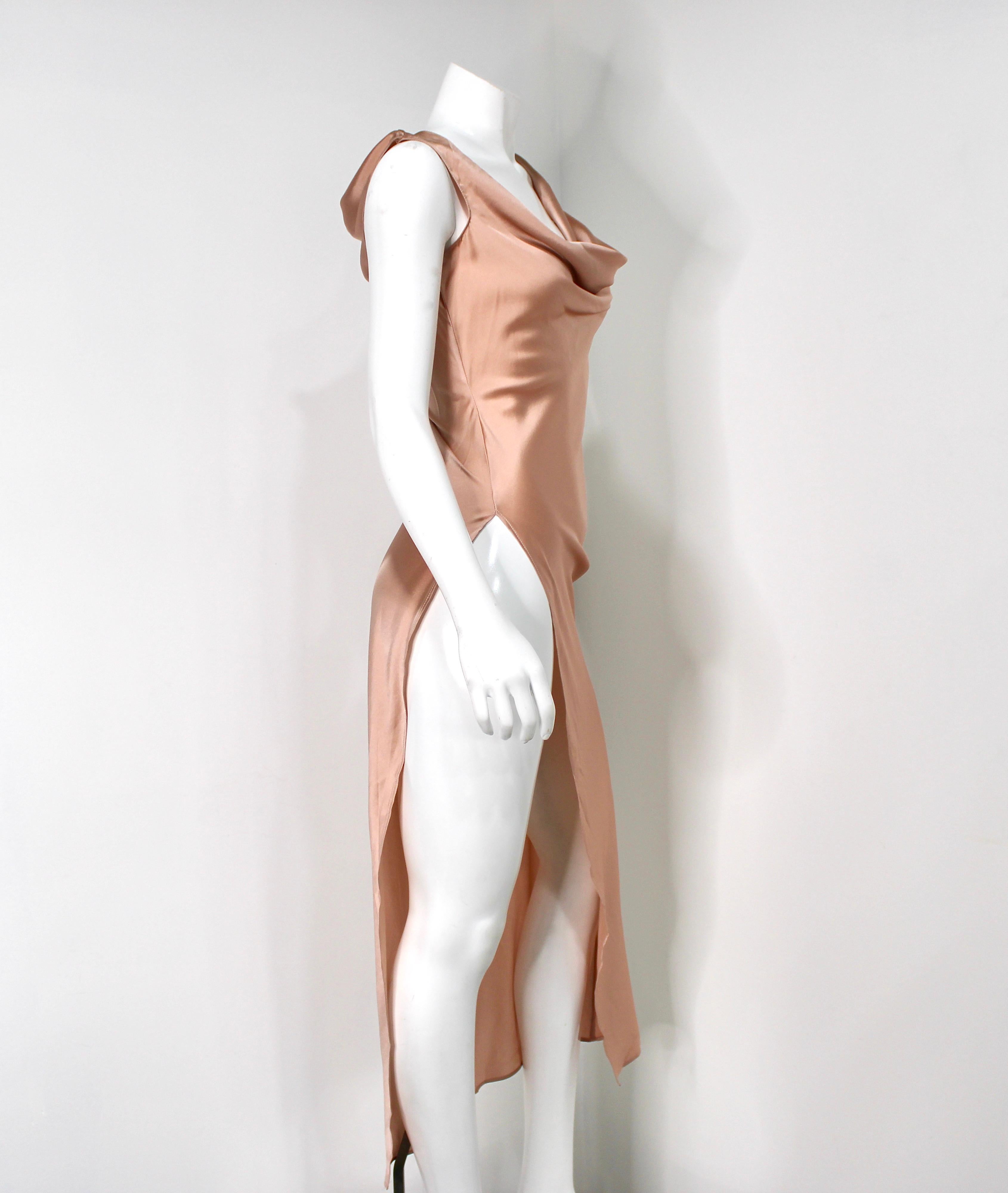 Mother Of All Pale Pink Venus Cowl Neck High-Slit Sleeveless Dress (Robe sans manches à col bénitier) en vente 4