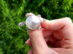 Mother Of Pearl, 0.65 Carat Diamond and Peridot, 12k Yellow Gold Turtle Brooch