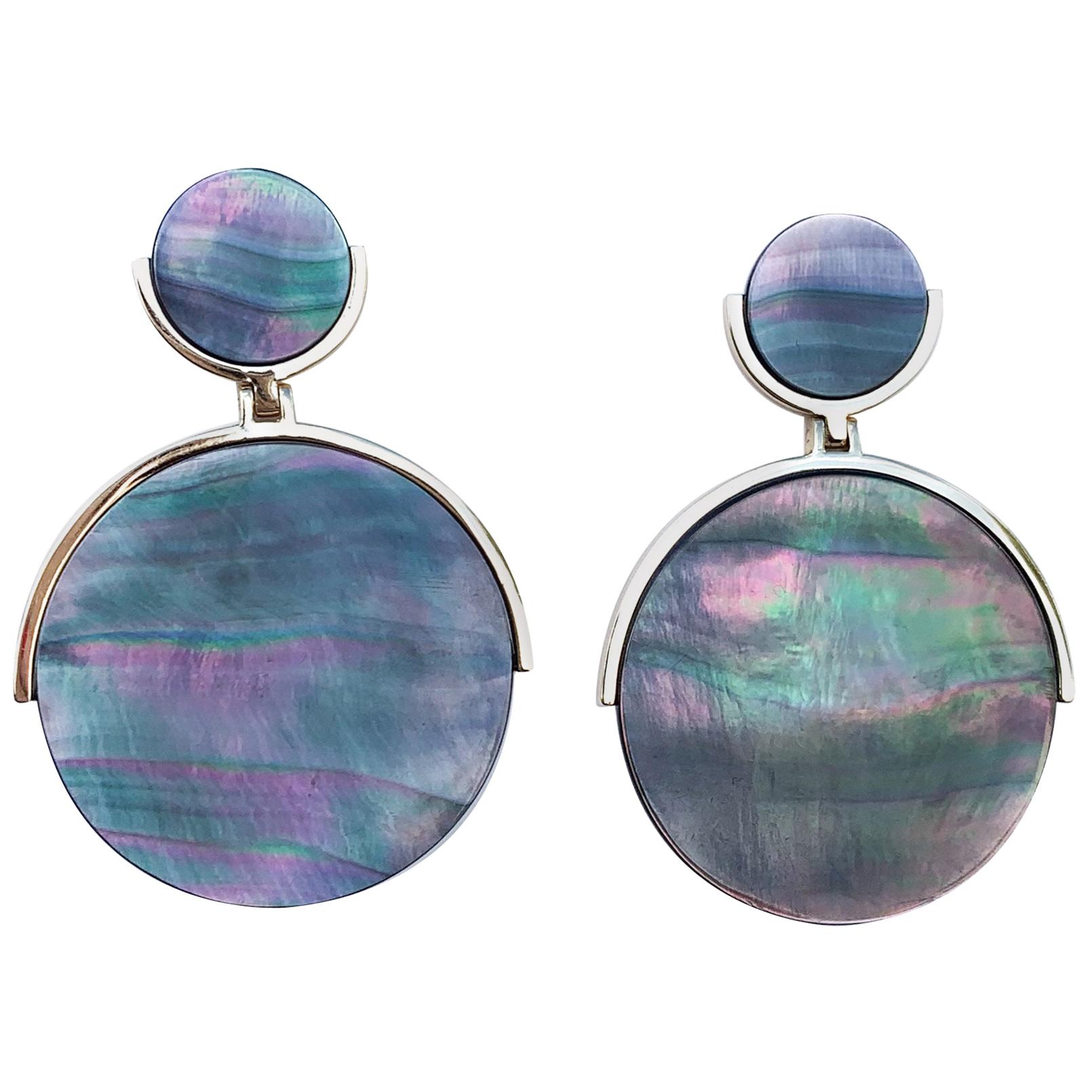 Mother of Pearl and 18k gold plated earrings 
