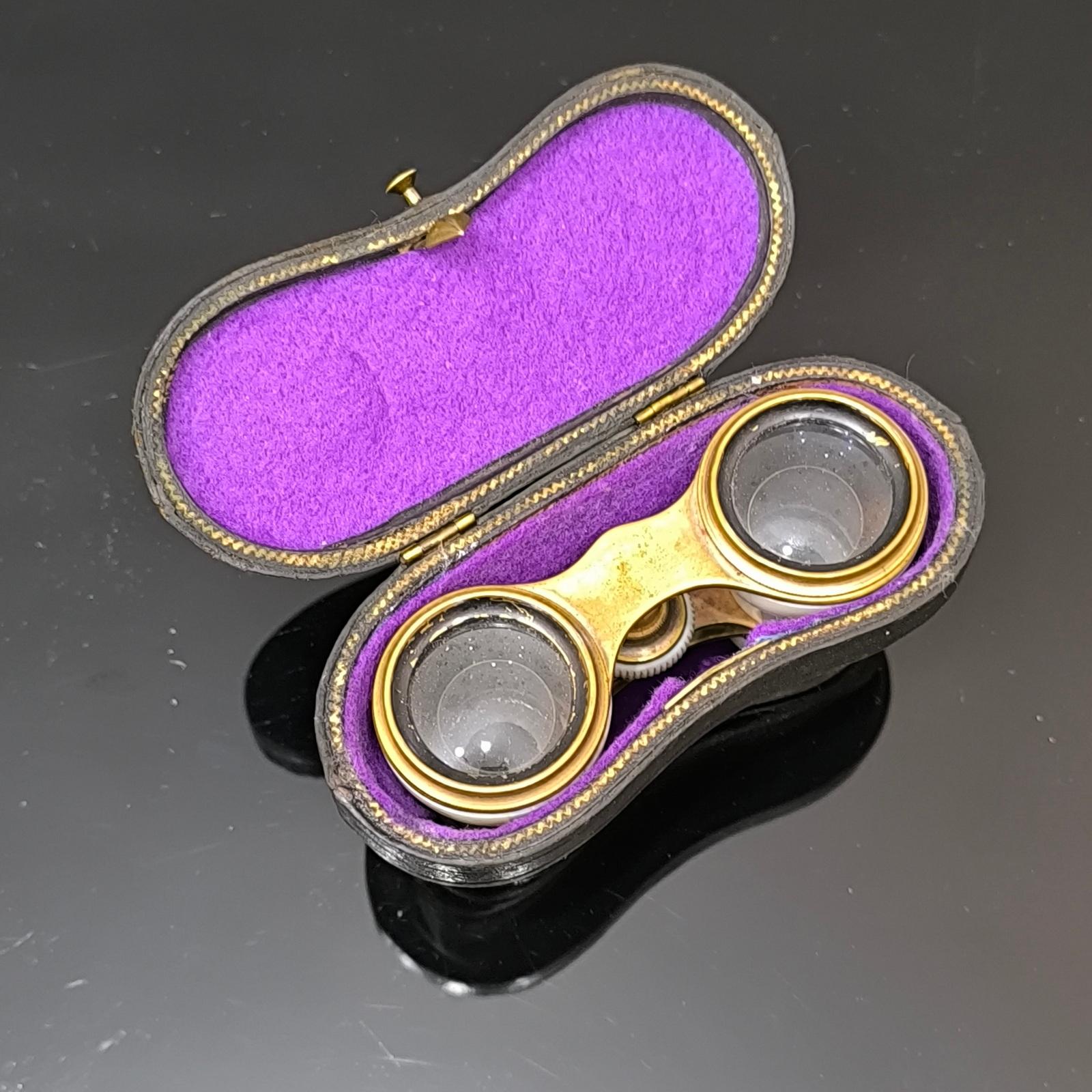 Early 20th Century Mother of Pearl and Brass French Opera Binoculars With Leather Case France 1920s For Sale