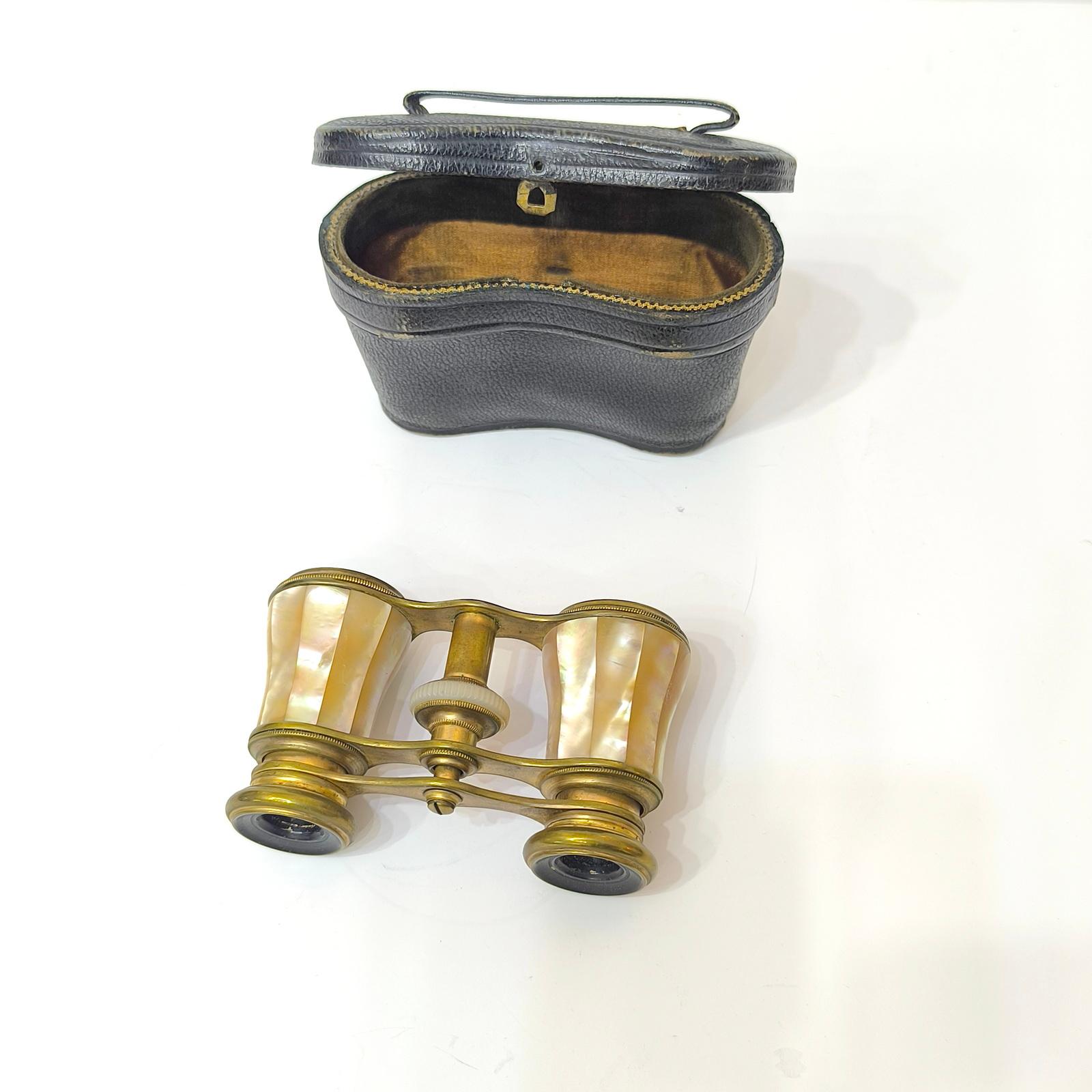 Early 20th Century Mother of Pearl and Brass French Opera Glasses With Leather Case, France 1920s