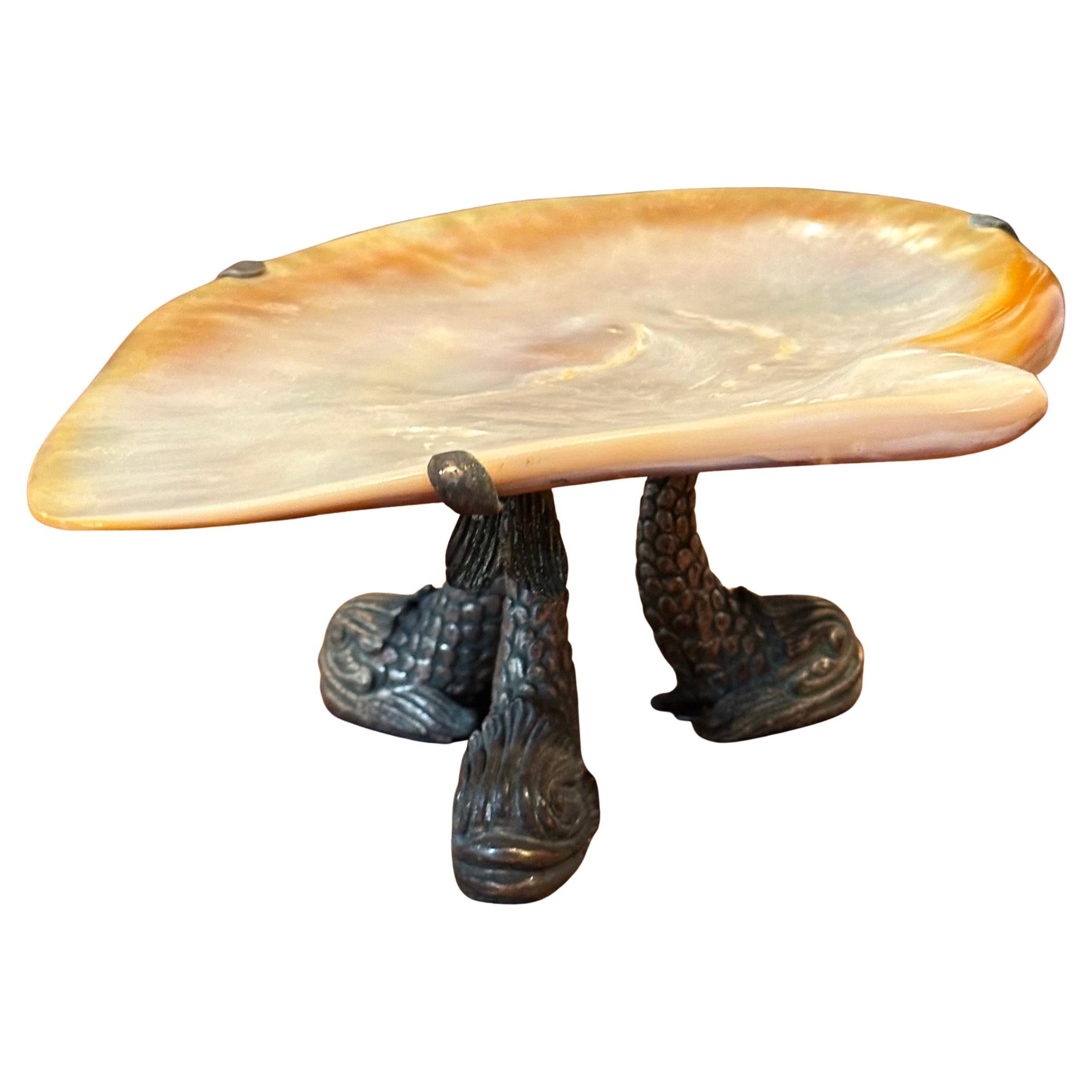 Plato para caviar de nácar y bronce de Maitland Smith Regencia de Hollywood en venta