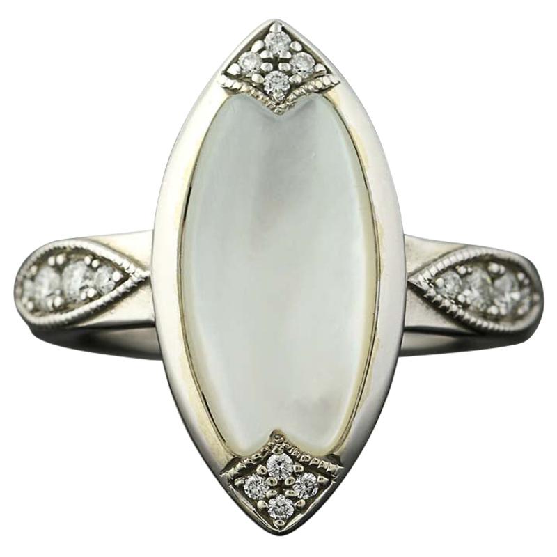 Mother of Pearl and Diamond Kabana Ring, 14 White Gold Round Brilliant .22 Carat