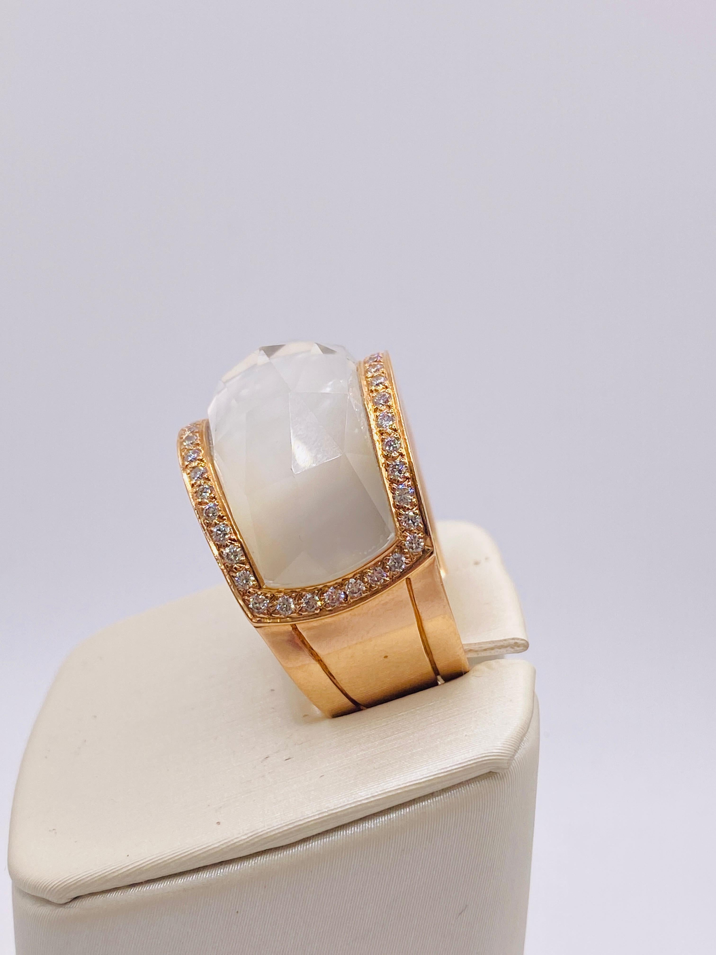 18k Rose Gold Quartz Mother of Pearl and Diamond Ring. Size 6