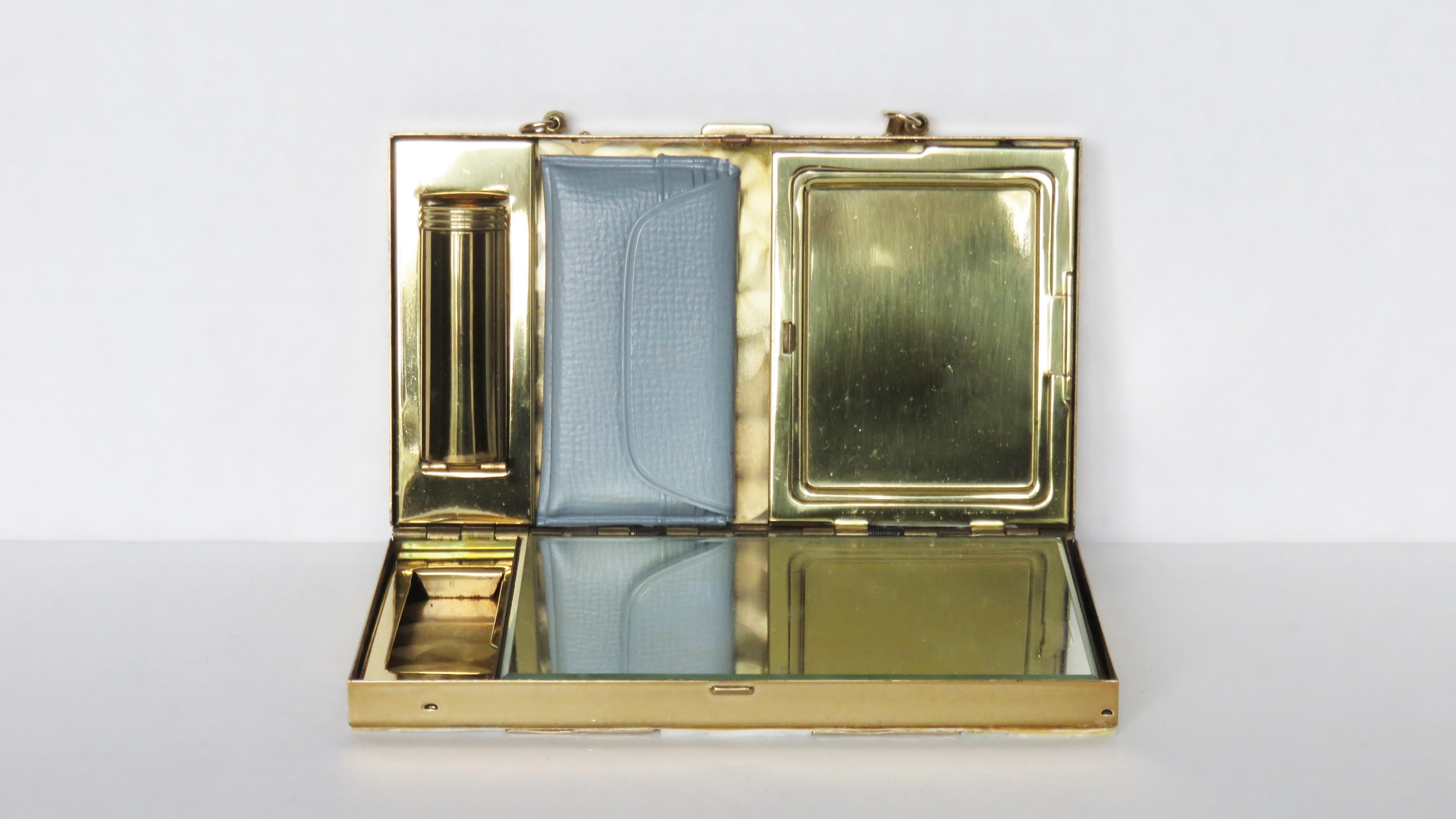 Mother of Pearl and Filigree 1950s Compact Purse Minaudiere In Good Condition In Water Mill, NY