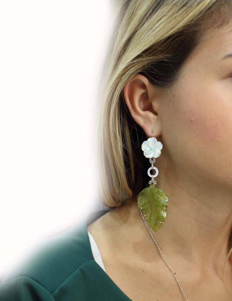 White Stones and Jade Dangle Gold Earrings In Good Condition For Sale In Marcianise, Marcianise (CE)