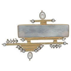 Mother of Pearl and Pearl Gambling Chip Tubular Design Gold Statement Brooch Pin